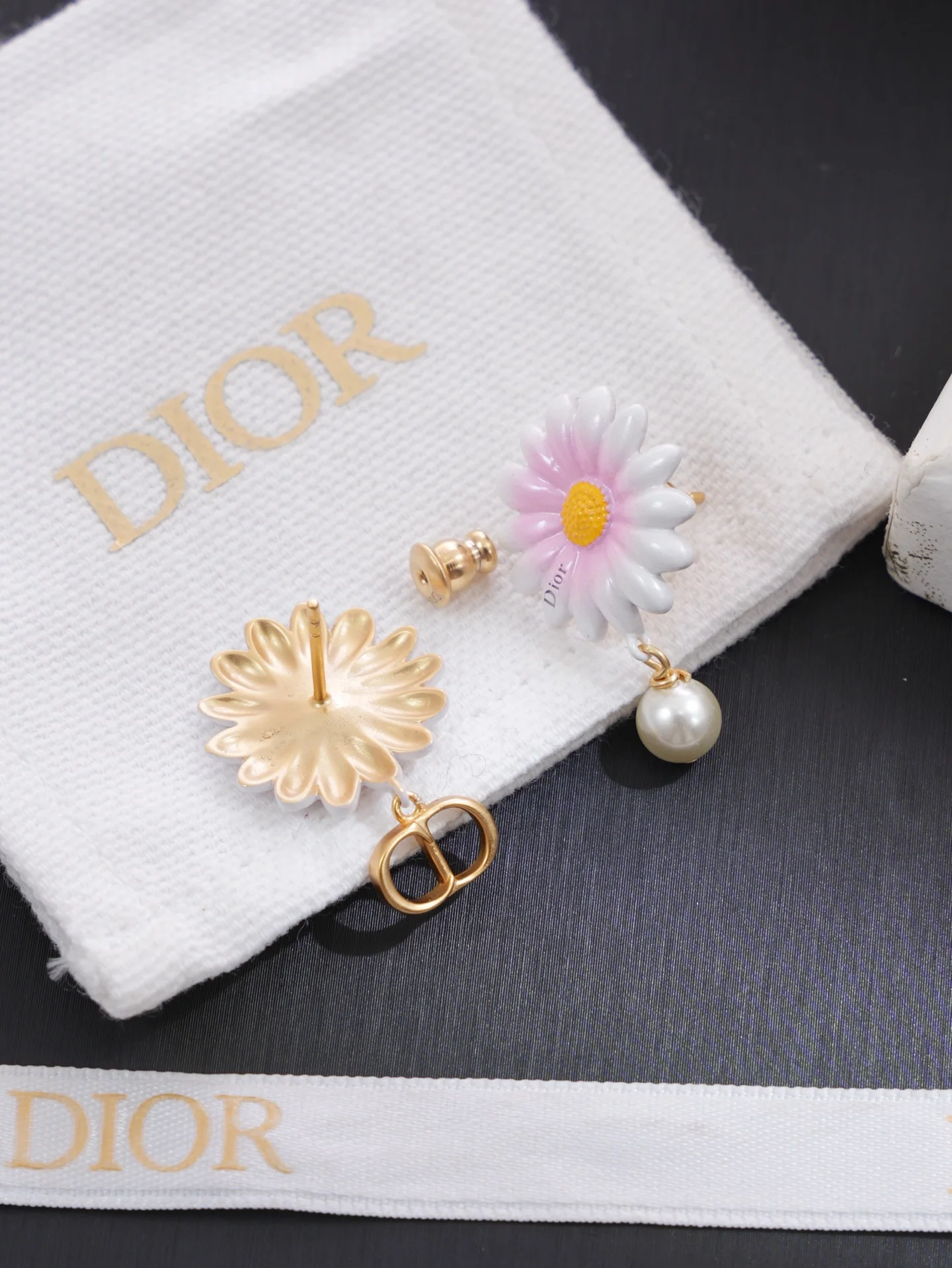 디올 귀걸이 60513 Dior Earrings 상세 이미지 3