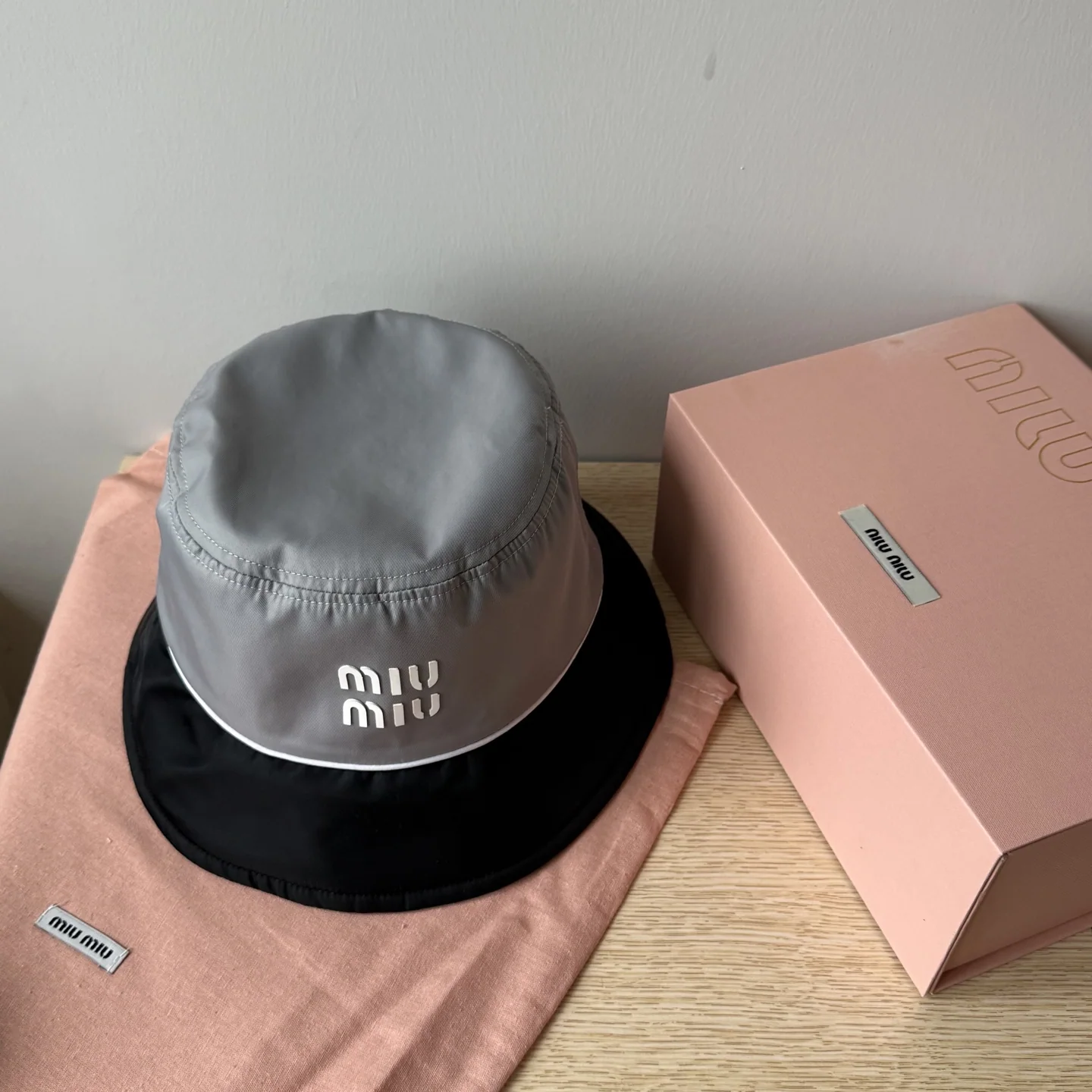 미우미우 모자 81296 Miu Miu Cap 상세 이미지 1