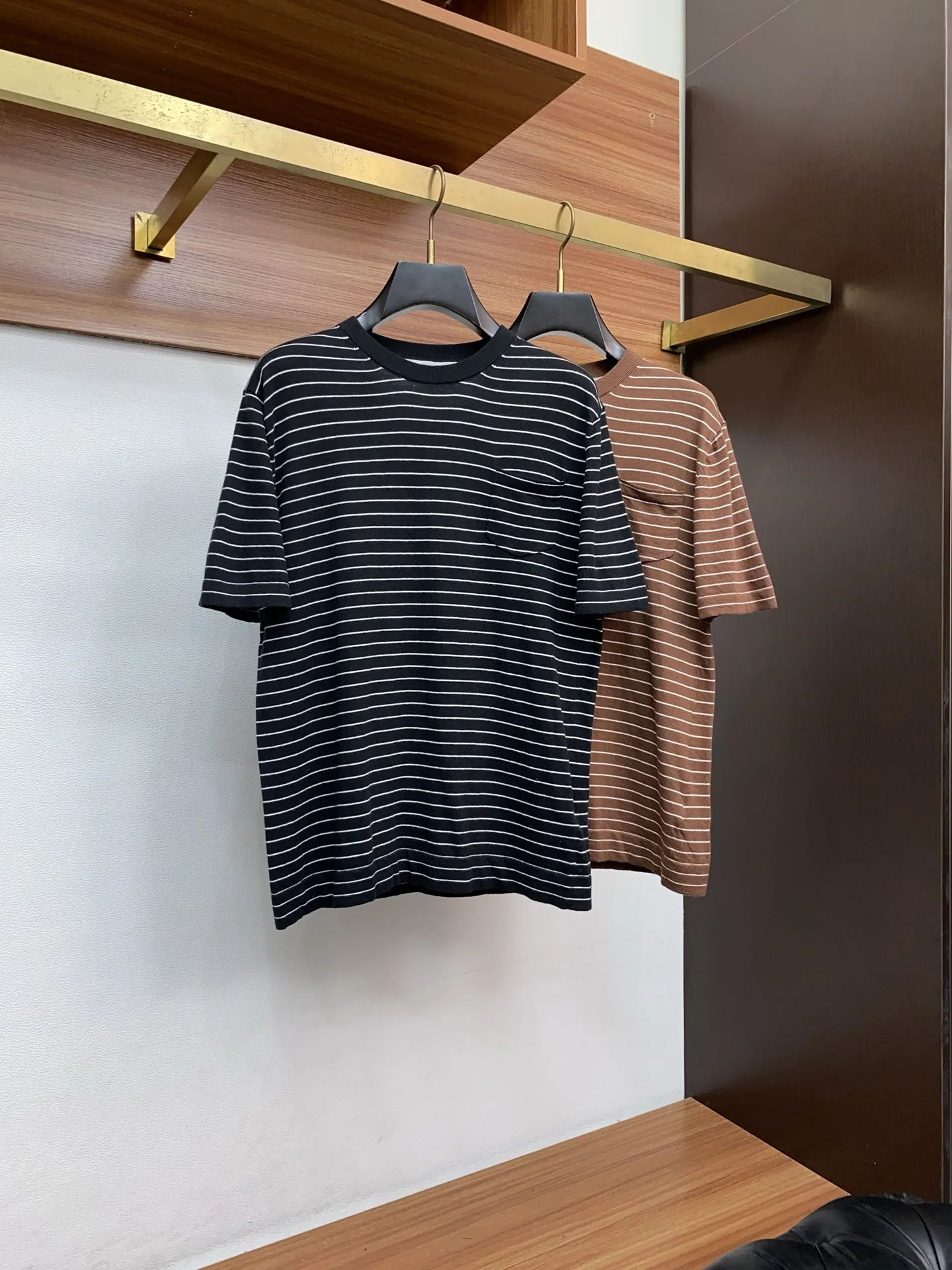 브루넬로쿠치넬리 남성 크루넥 스트라이프 반팔 티셔츠 상세 이미지 9