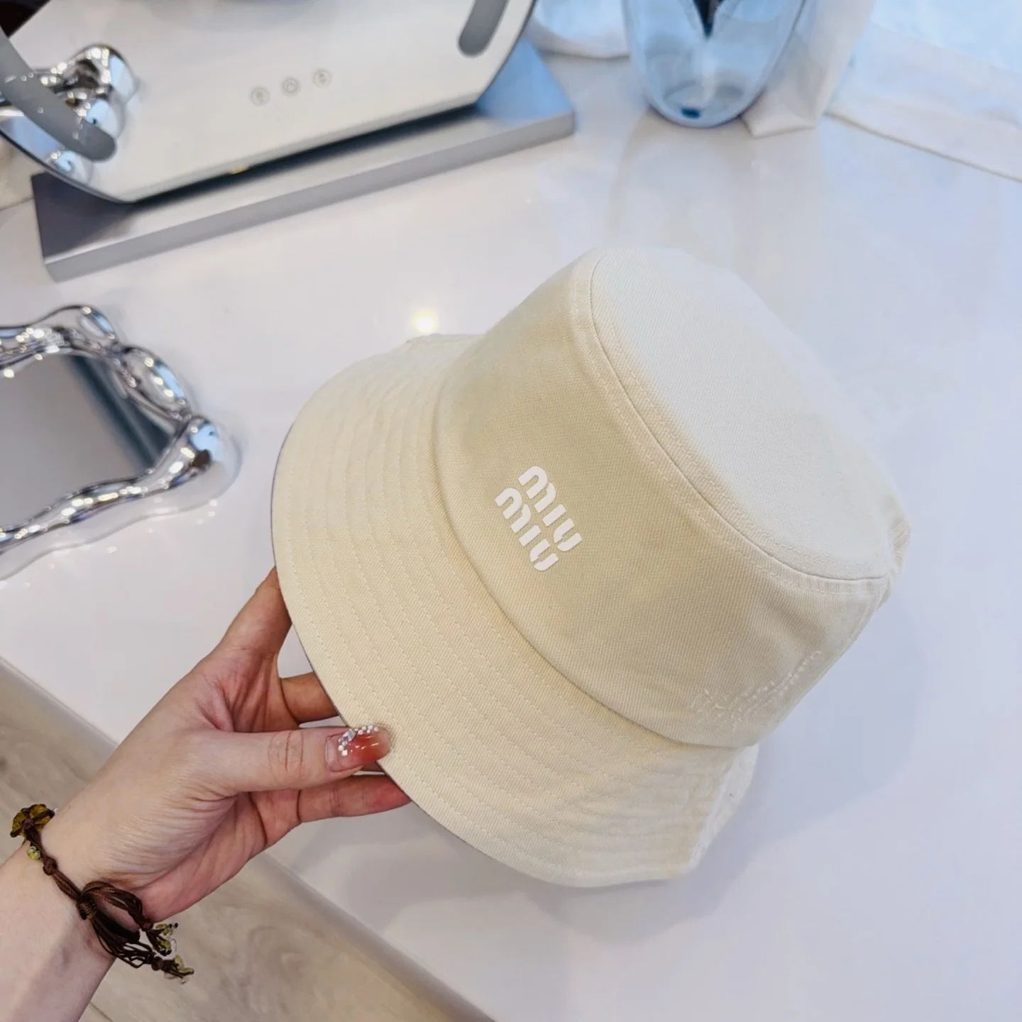 미우미우 모자 81303 Miu Miu Cap 상세 이미지 4