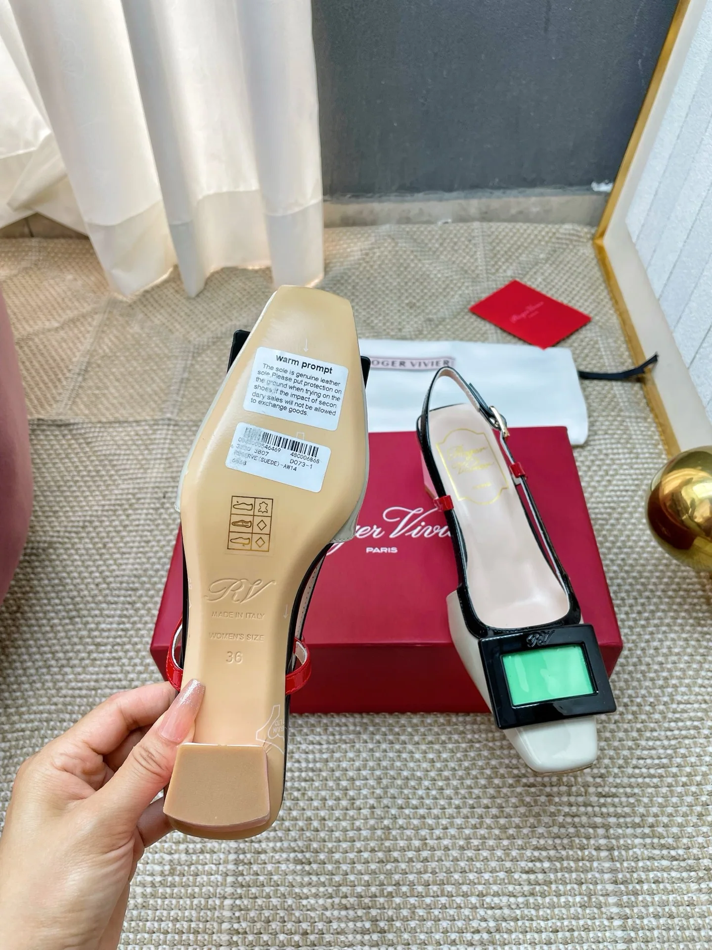 로저비비에 벨 비비에 버클 펌프스 상세 이미지 8