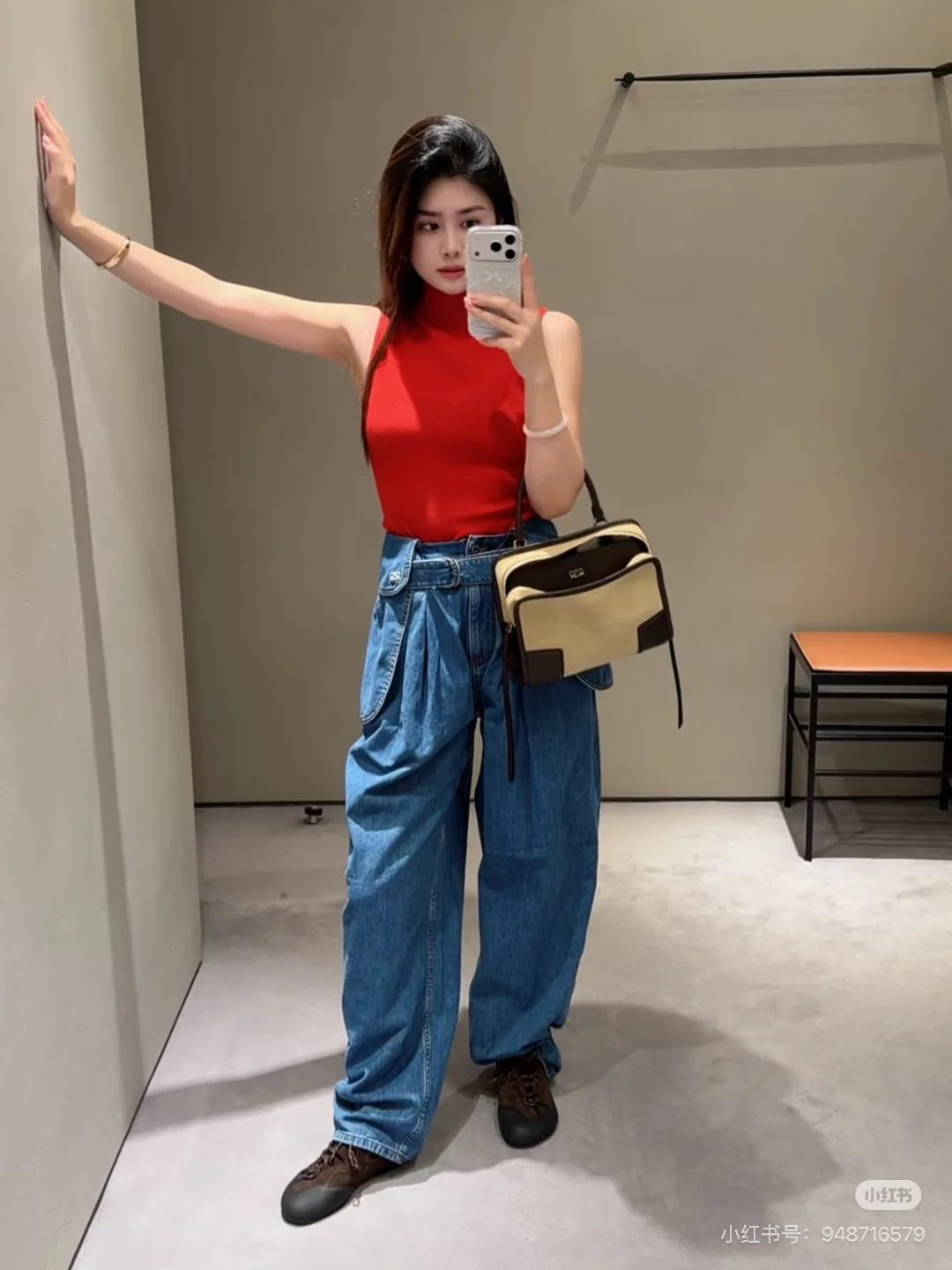 로에베 진한 블루 데님 와이드 핏 바지 상세 이미지 9