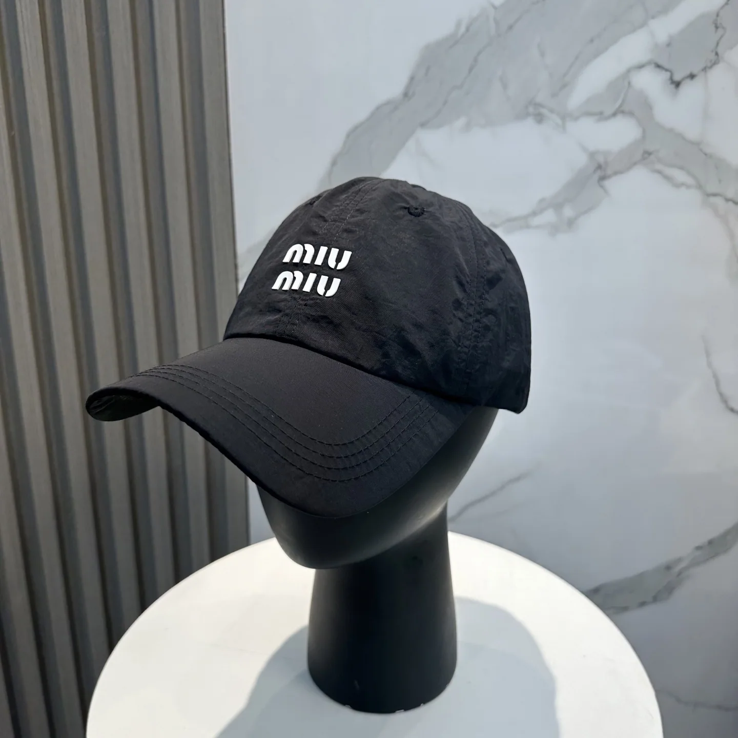 미우미우 속건성 메시 야구모자 119166