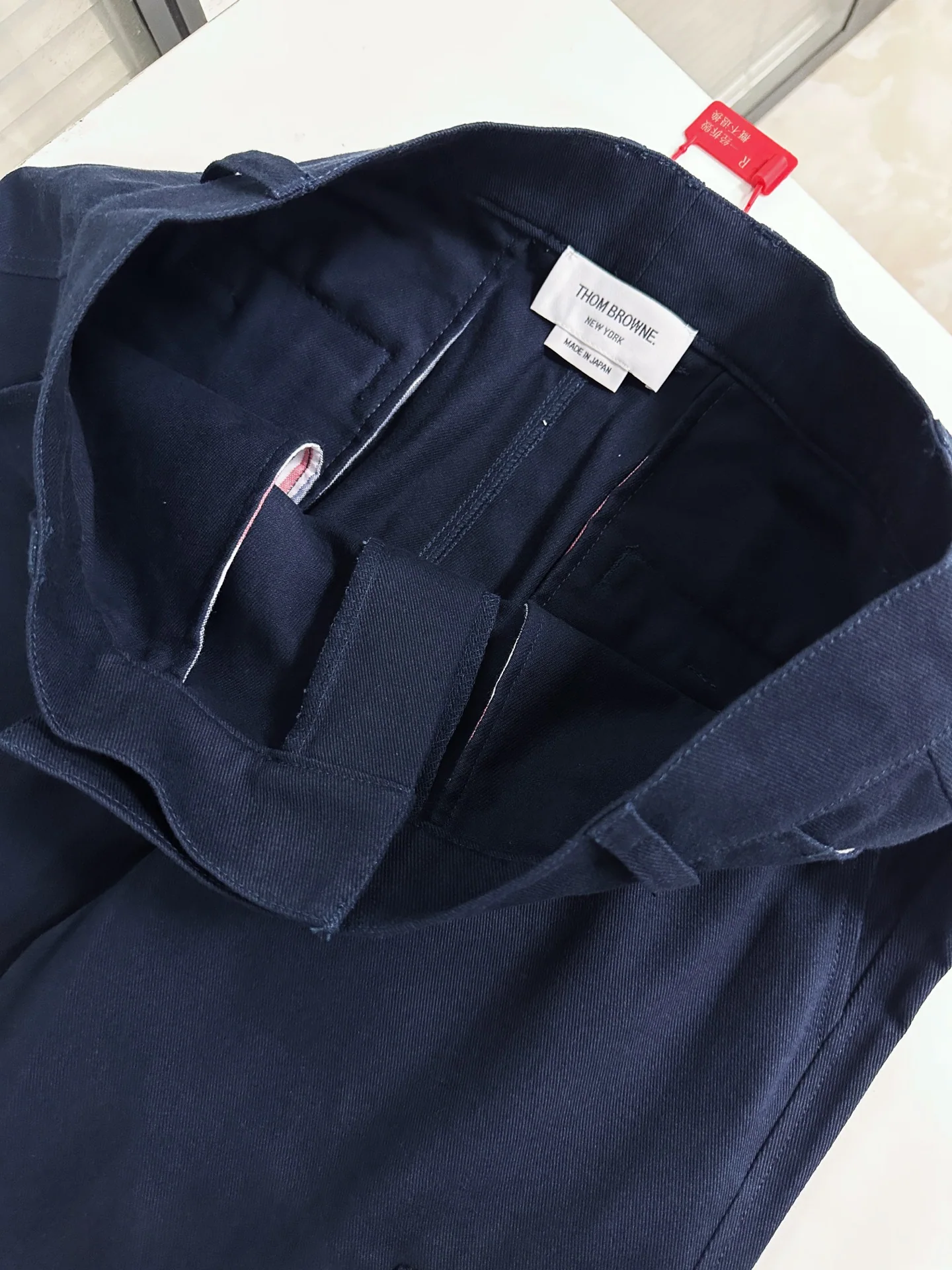 톰브라운 와이드 카고 워싱 남성 바지 레플리카 46718 Thom Browne 상세 이미지 8