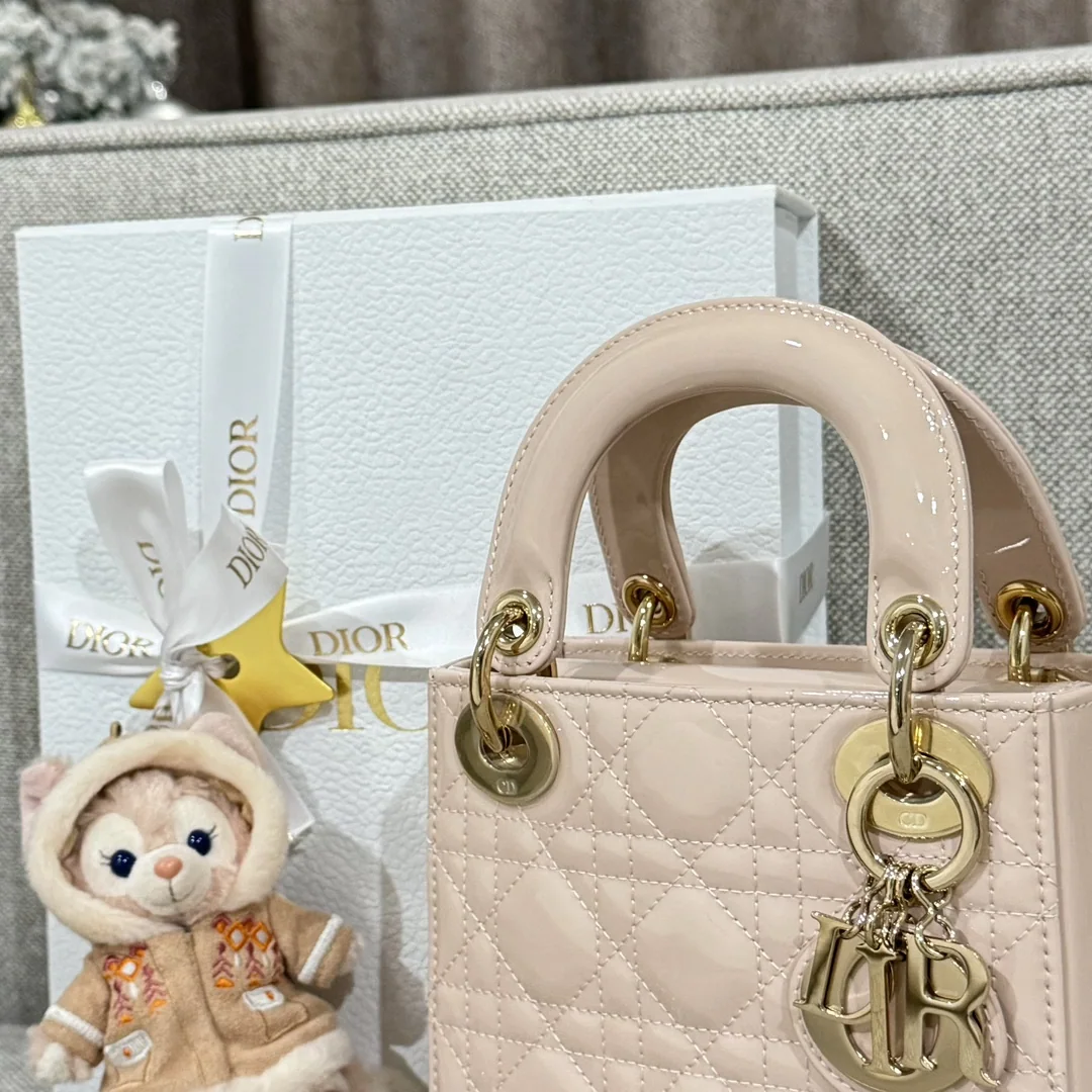 디올 레이디백 핑크 에나멜 가죽 플랩 숄더백 상세 이미지 7