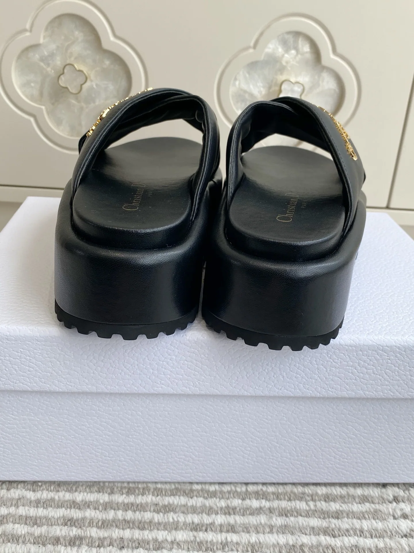 디올 신발 상세 이미지 9