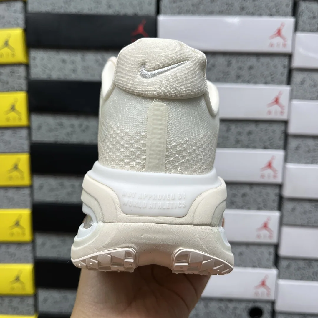 나이키 [M] 보메로 프리미엄 IQ8102-100 201659 Nike Vomero Premium Chalk 상세 이미지 10