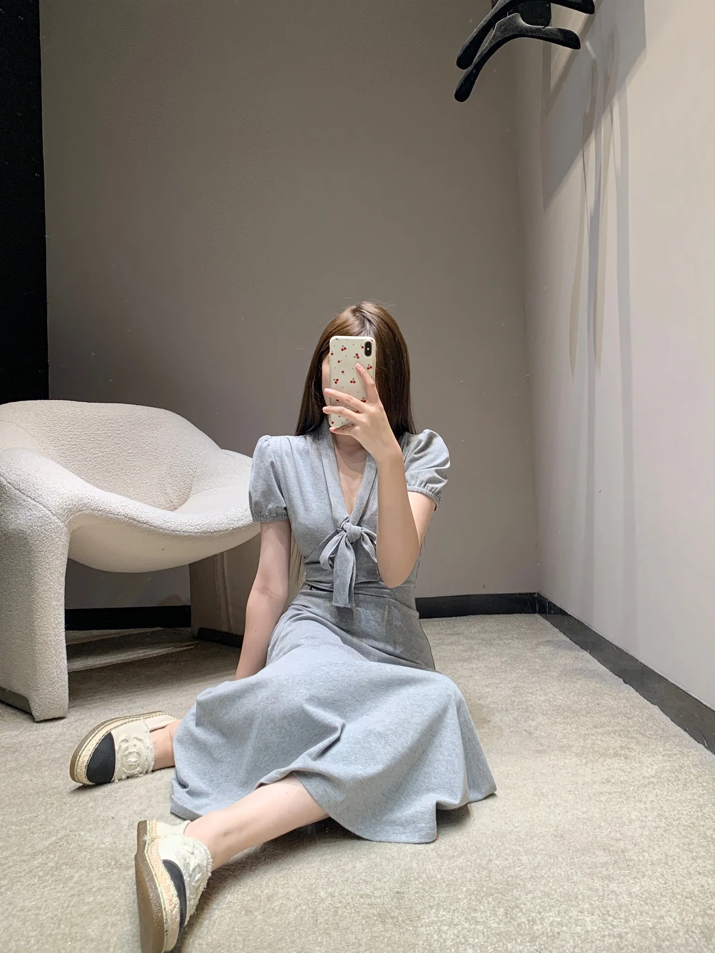 미우미우 보우타이 그레이 코튼 원피스 26 SS 상세 이미지 3