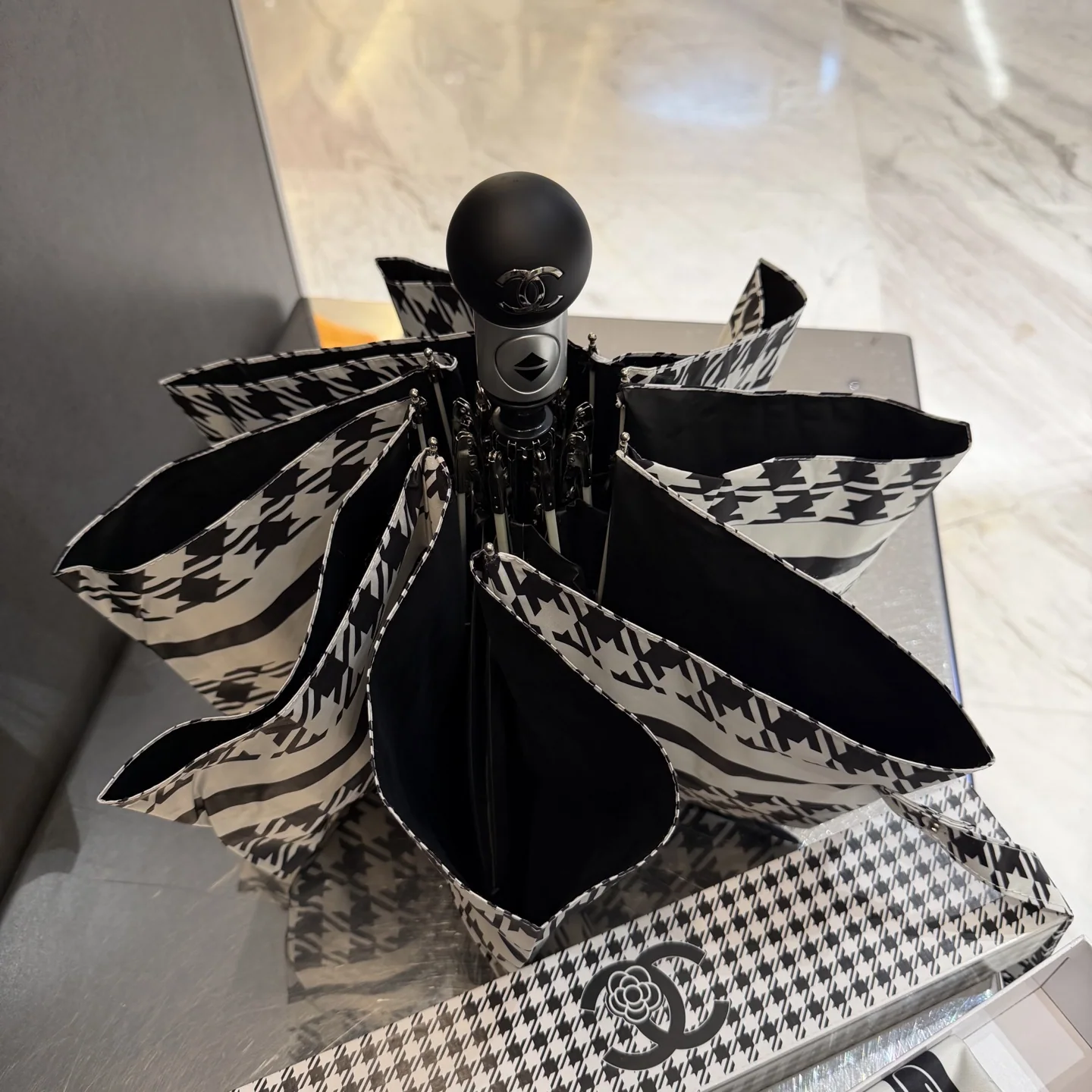 샤넬 우산 85422 Chanel Umbrella 상세 이미지 5