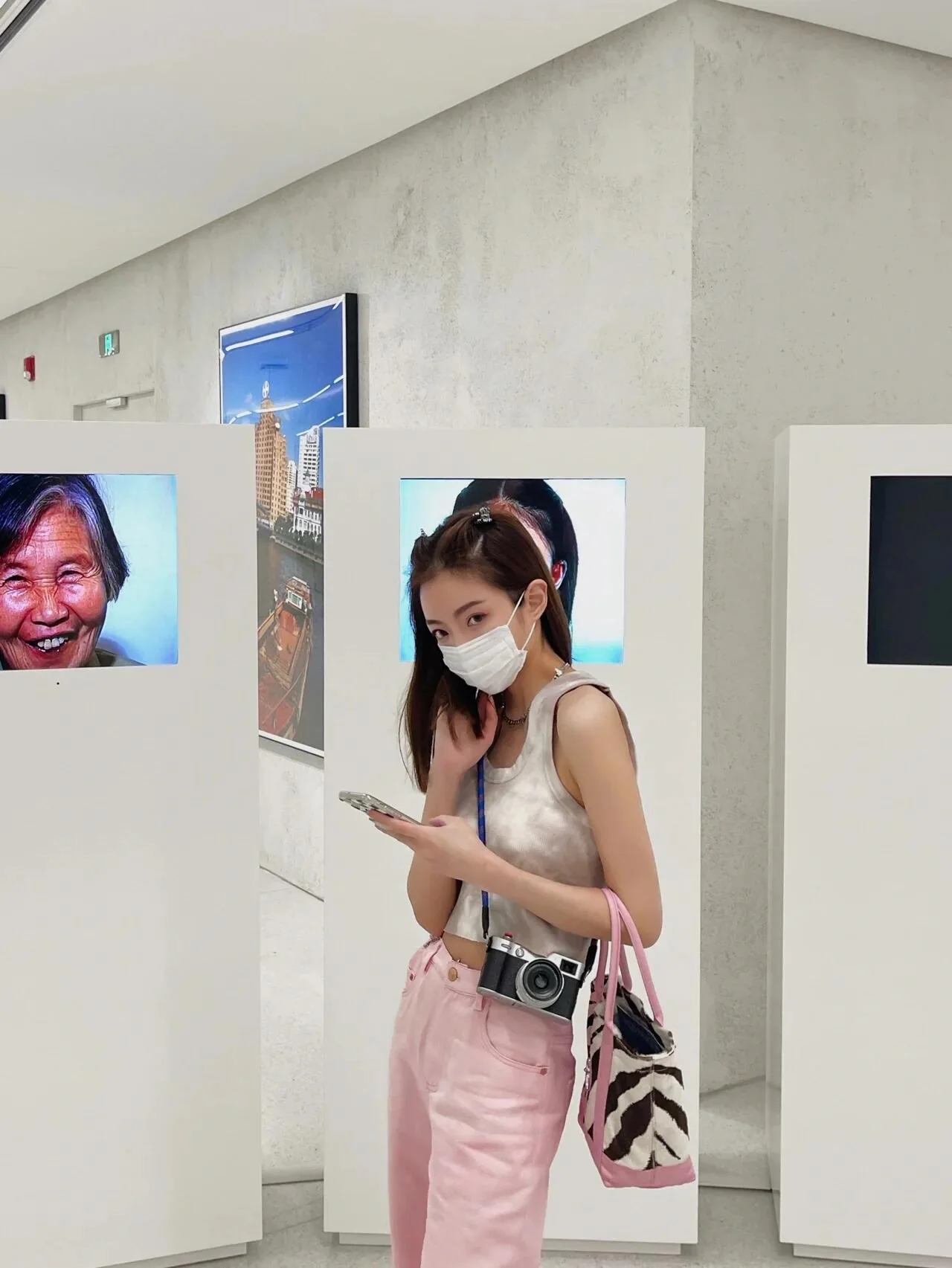 크롬하츠 핑크 제브라 헤어 크로스 토트백 상세 이미지 22