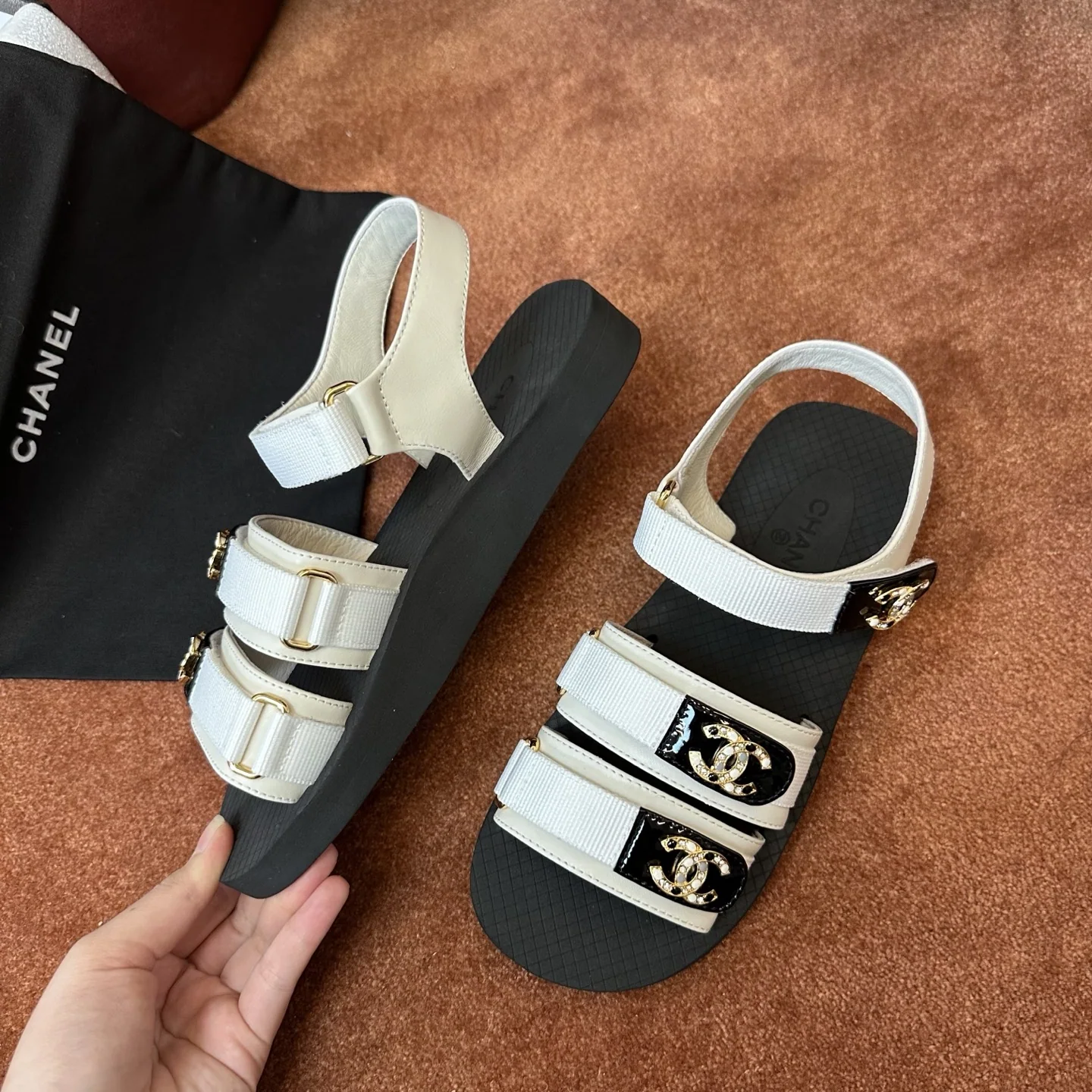 샤넬 벨크로 샌들 3583 상세 이미지 5
