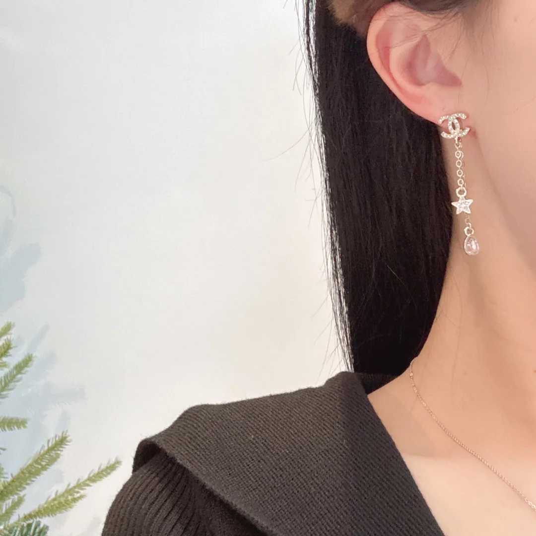 샤넬 더블 C 블랙 에나멜 귀걸이 153528