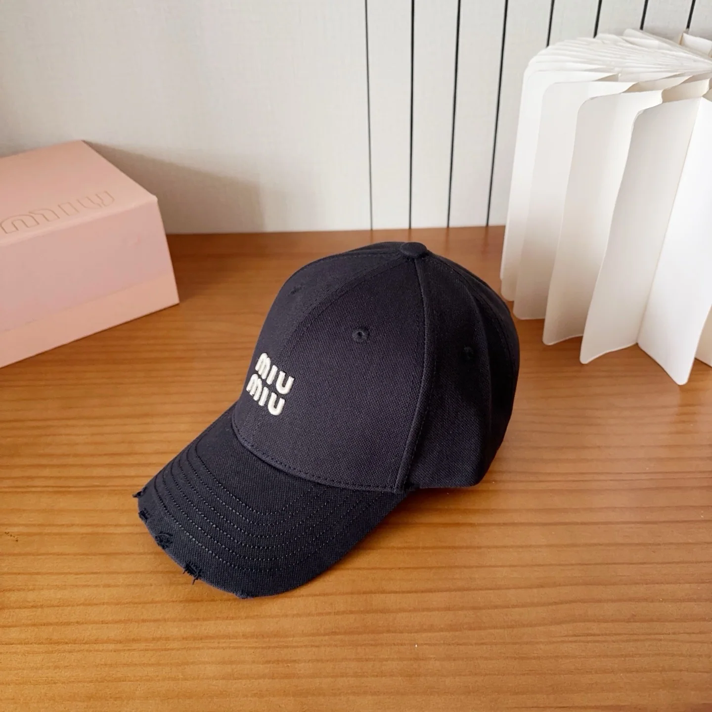미우미우 모자 80858 Miu Miu Cap 상세 이미지 2