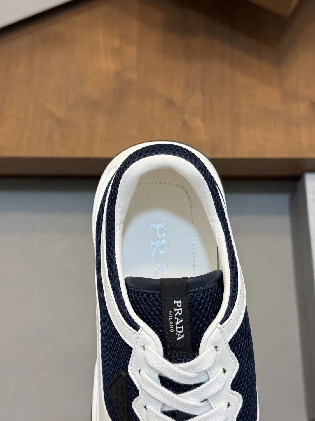 프라다 모테카를로 레더 스니커즈 상세 이미지 7