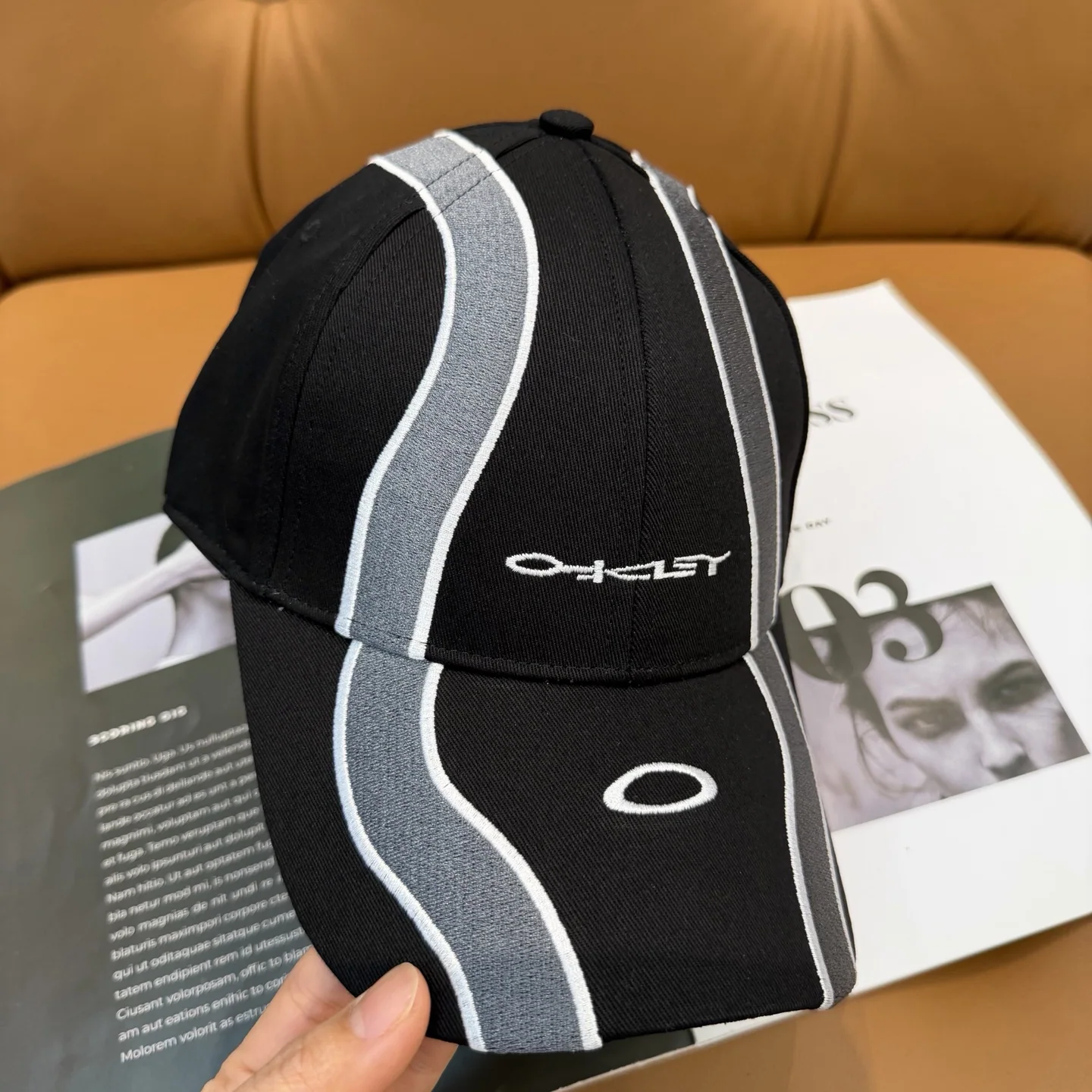 발렌시아가 로고 야구모자 상세 이미지 5