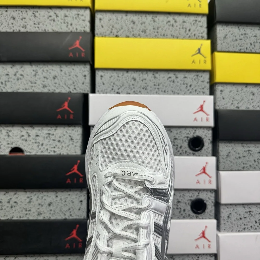 아식스 [ZC] 젤 카야노 14 1203A727-100 200320 Asics Gel-Kayano 14 A.P.C. White Pure 상세 이미지 9
