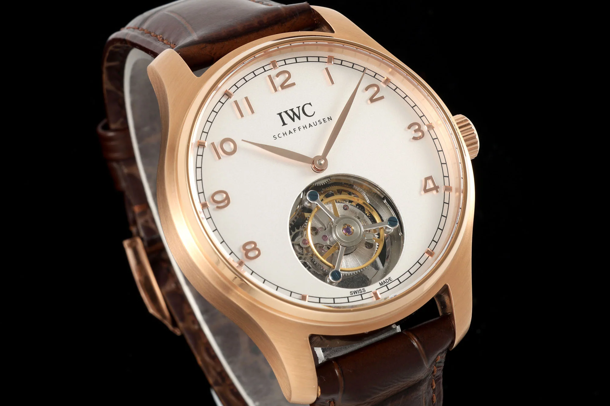 IWC 포르투기저 투르비용 시계 상세 이미지 2