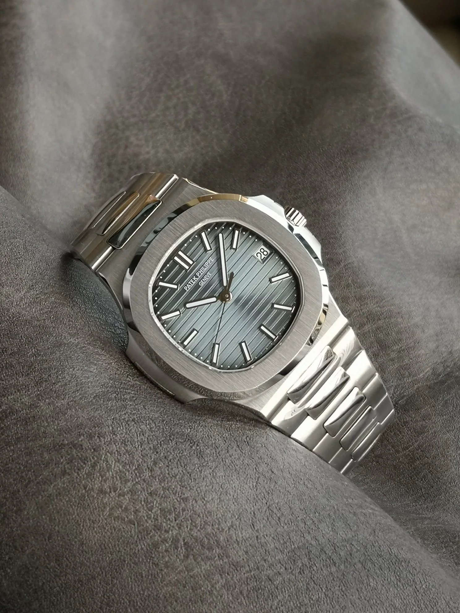 파텍필립 노틸러스 5711 자동 블루 다이얼 스틸 3 K 공장 레플리카 44044 Patek Philippe 상세 이미지 6