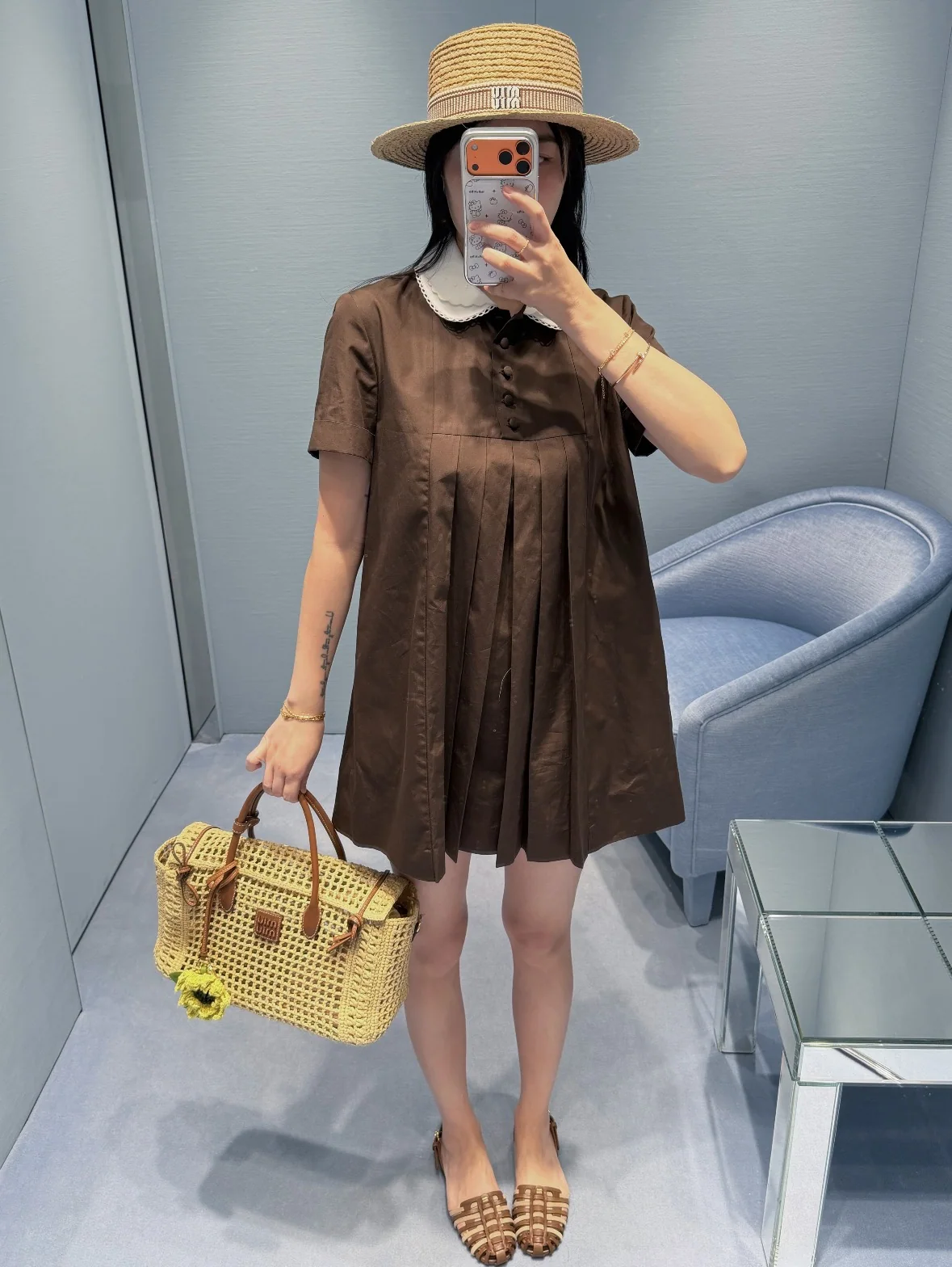 미우미우 브라운 피터팬카라 플리츠 원피스 상세 이미지 1