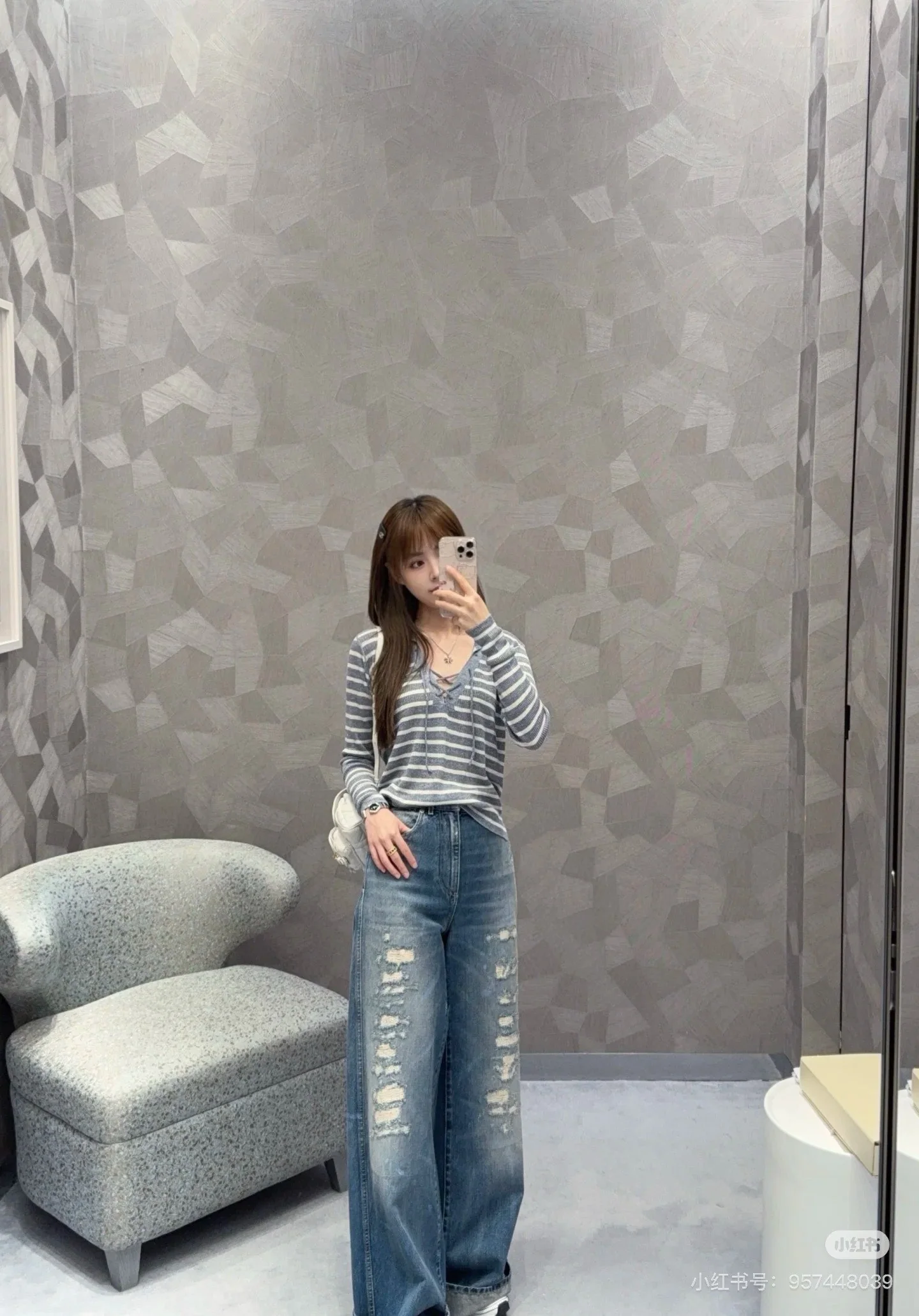 디올 린넨 혼방 스트라이프 V넥 니트 가디건 25 FW 상세 이미지 2
