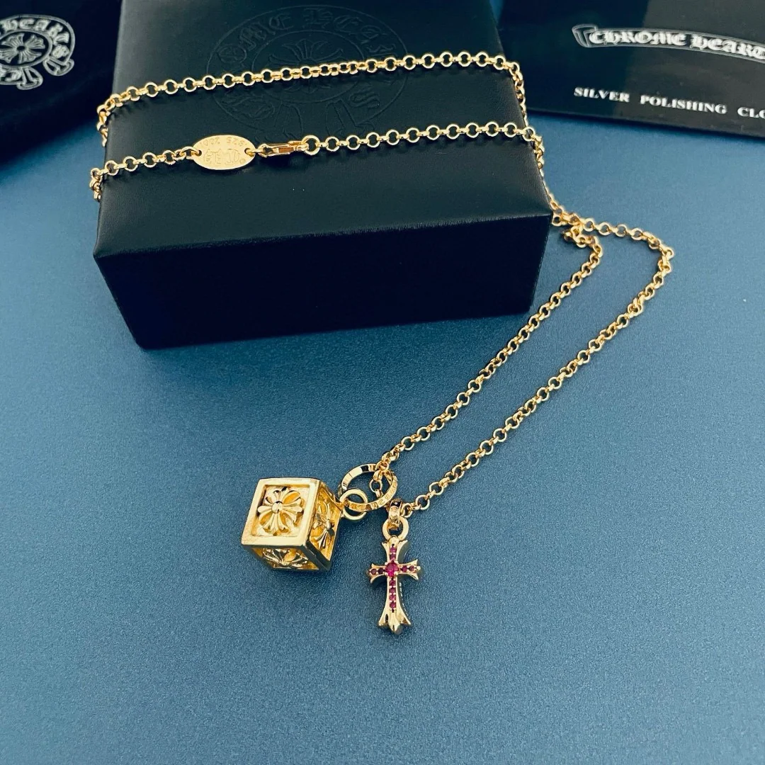 크롬하츠 핑크 다이아몬드 다이스 크로스 펜던트 목걸이 124923