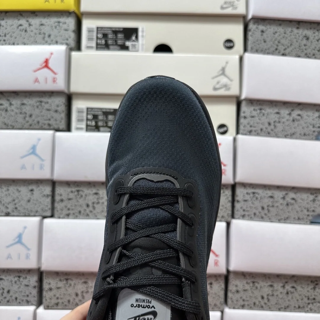 나이키 [5A] 보메로 프리미엄 SP IQ0627-001 201610 Nike Vomero Premium SP Black Mini Chrome 상세 이미지 4