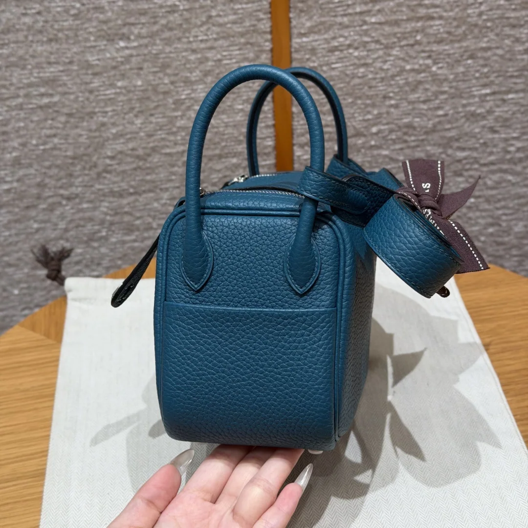 에르메스 린디 19 cm 가방 상세 이미지 4