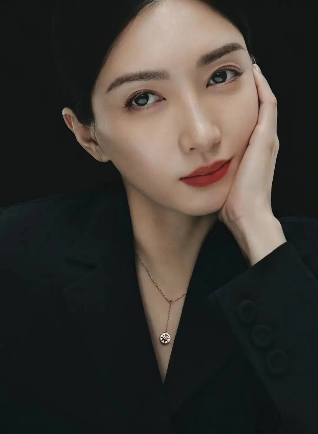 디올 컴퍼스 로즈 다이아몬드 목걸이 상세 이미지 2