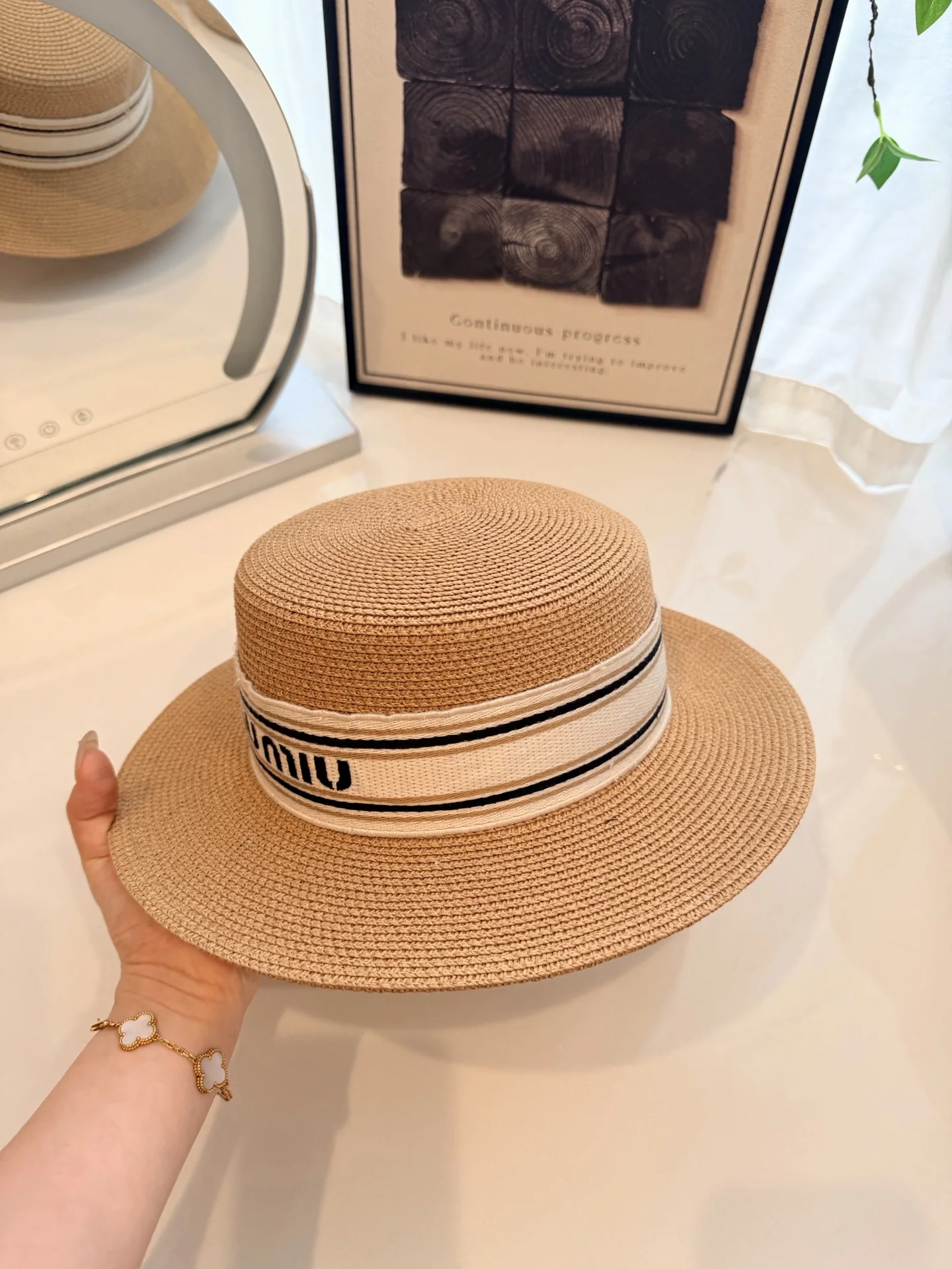 미우미우 모자 80760 Miu Miu Cap 상세 이미지 3
