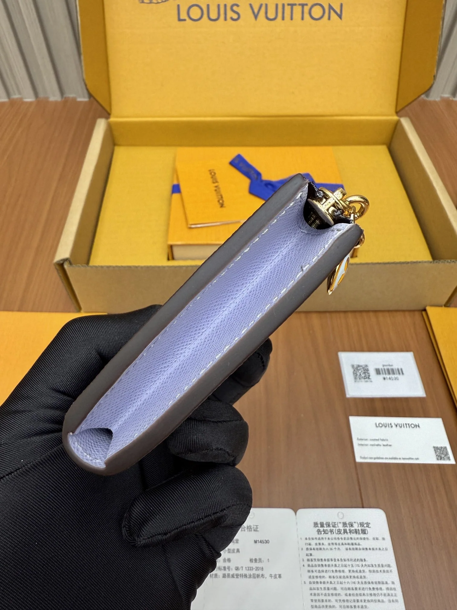 루이비통 M14530 지갑 상세 이미지 8