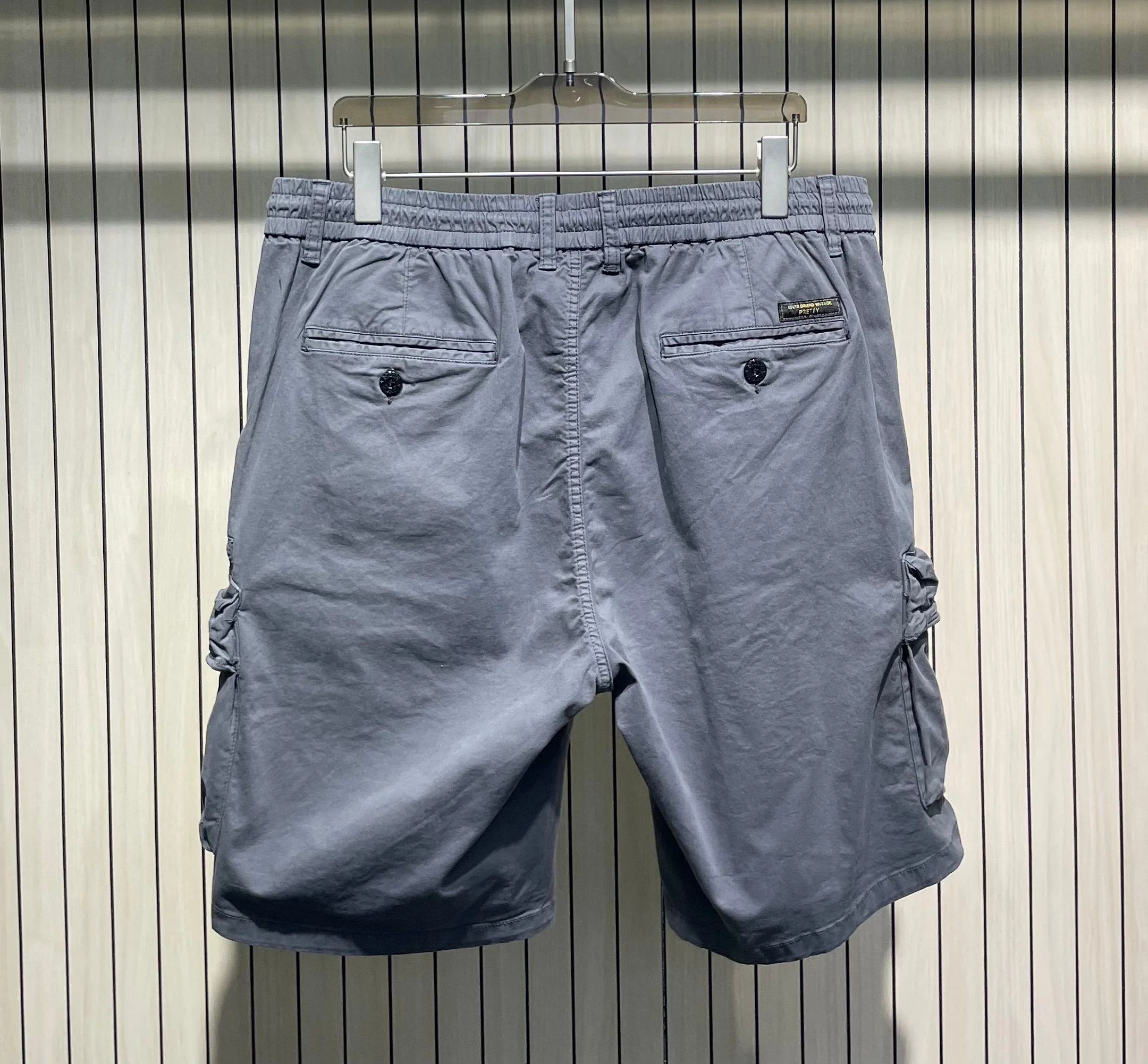 스톤아일랜드 뉴로고 카고 반바지 상세 이미지 5