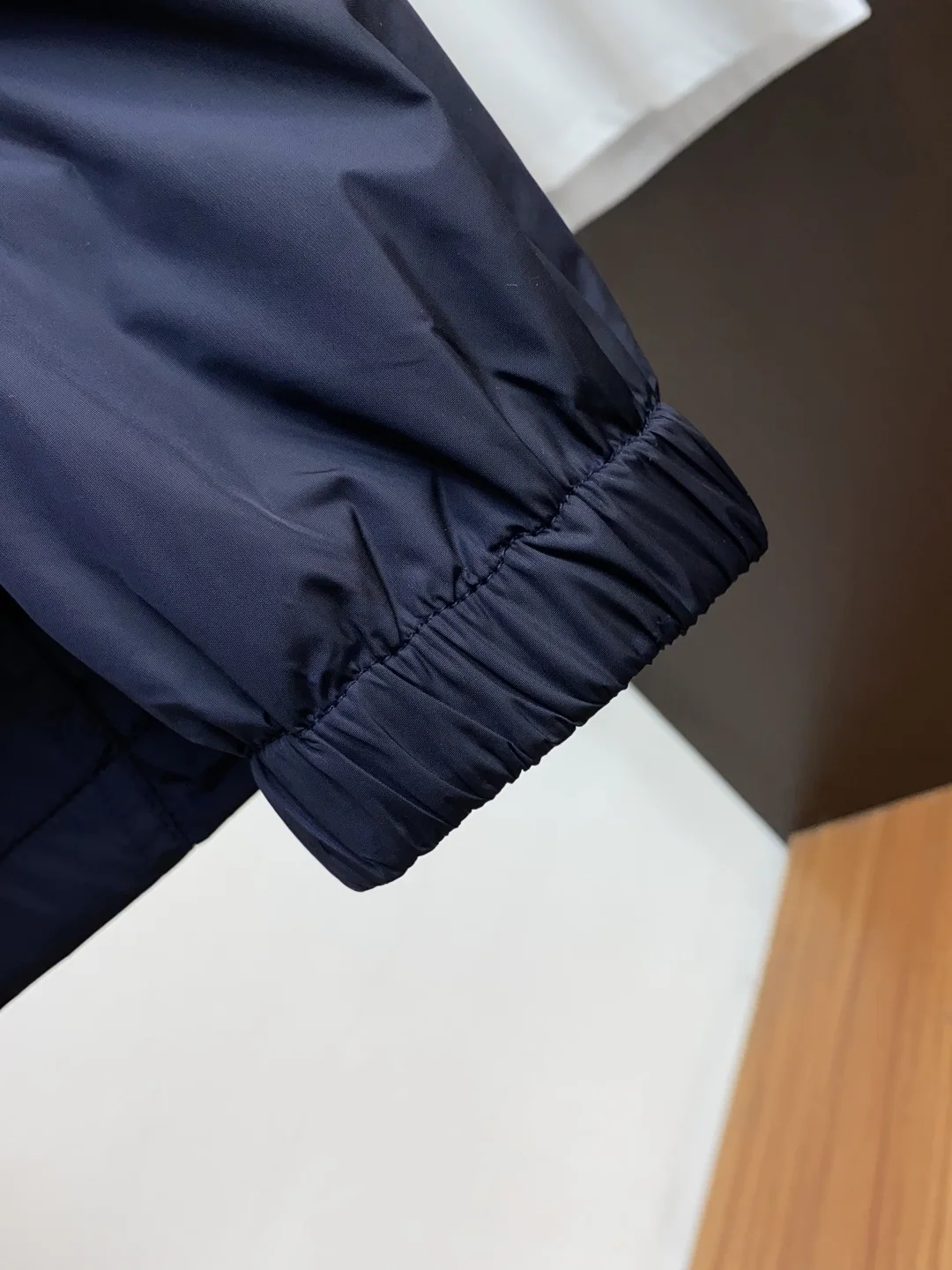 프라다 기능성 울 남성 자켓 상세 이미지 4