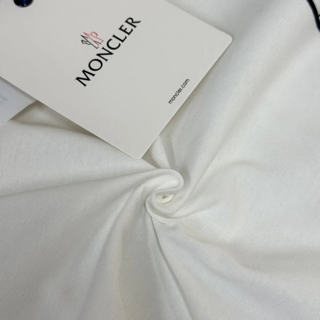 몽클레어 로고 프린트 남성 크루넥 반팔 티셔츠 상세 이미지 8