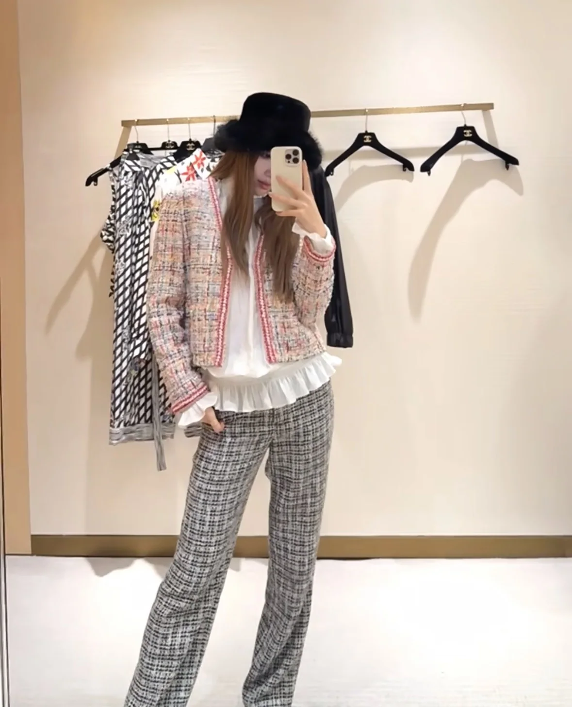 샤넬 트위드 V넥 크롭 자켓 상세 이미지 5