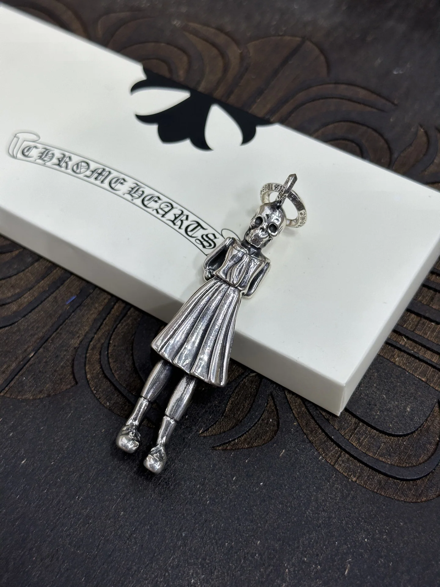 크롬하츠 포티 스컬걸 925 실버 목걸이 상세 이미지 2