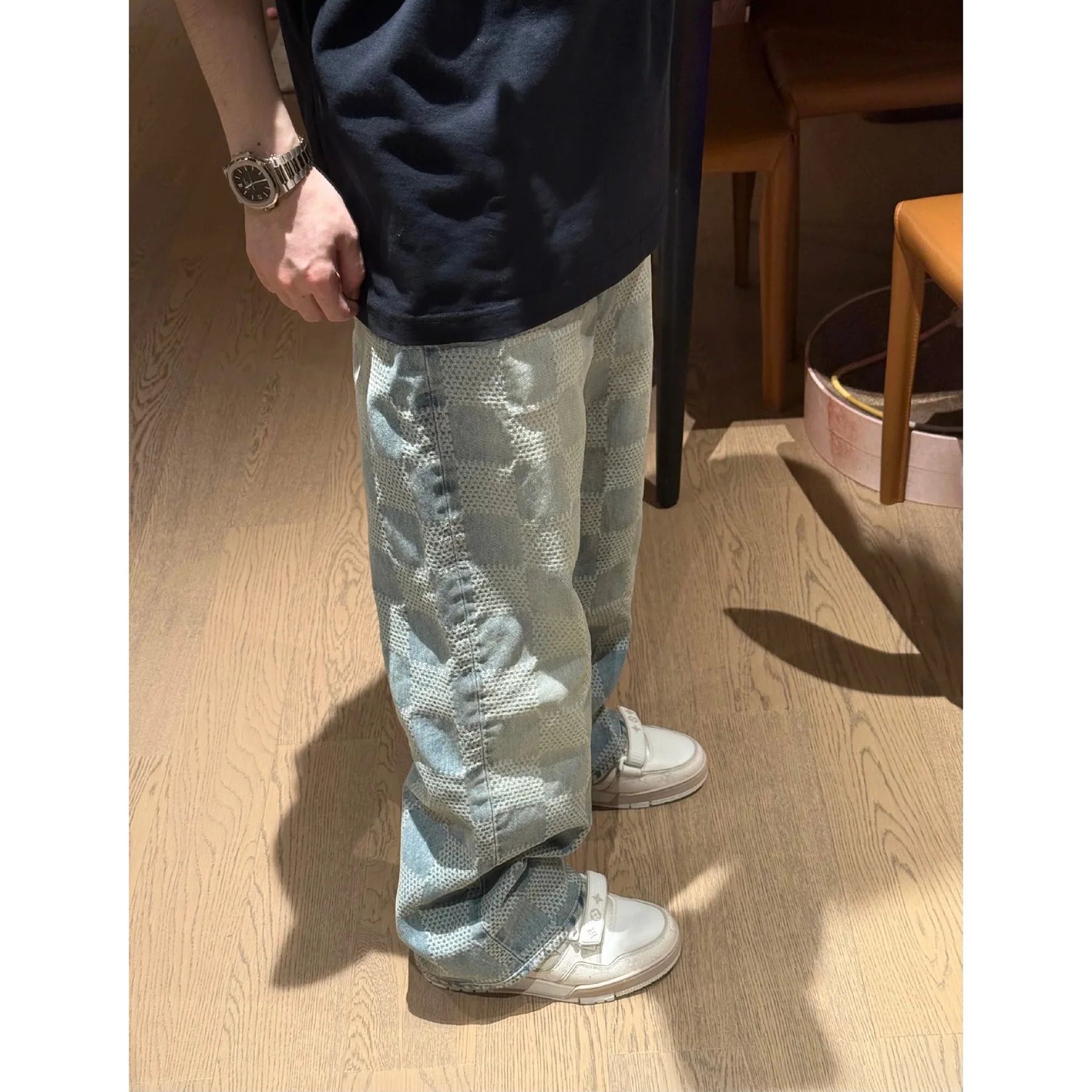 루이비통 밀크티 컬러 벨크로 스니커즈 상세 이미지 9