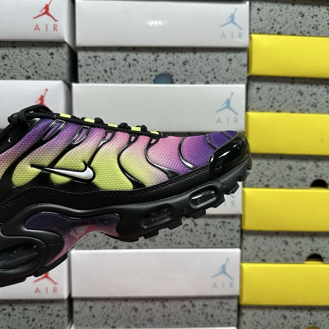 나이키 [DF] 에어 맥스 플러스 DZ3670-006 201513 Nike Air Max Plus Northern Lights 상세 이미지 7