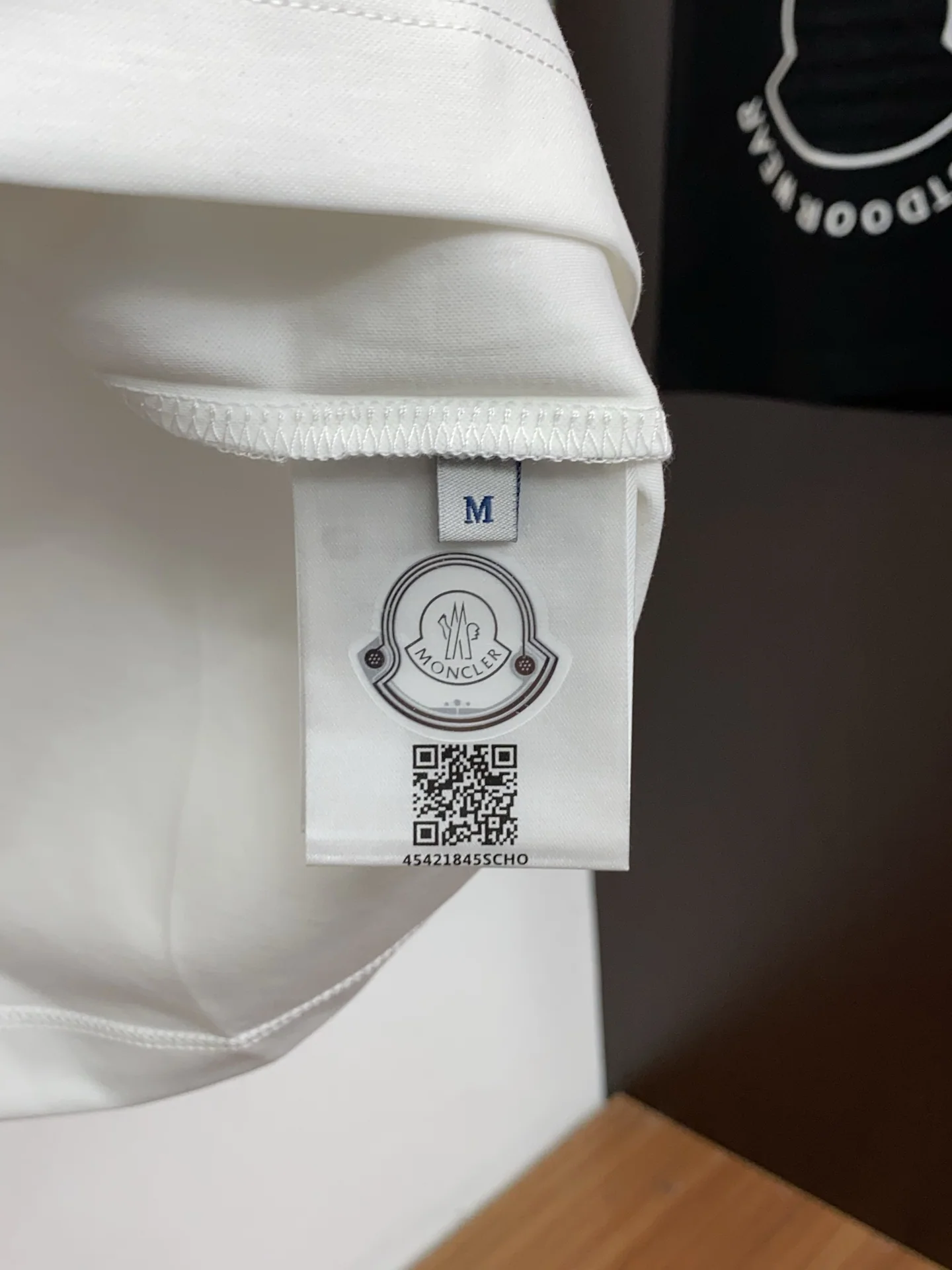 몽클레어 코튼 크루넥 여성 반팔 티셔츠 상세 이미지 6