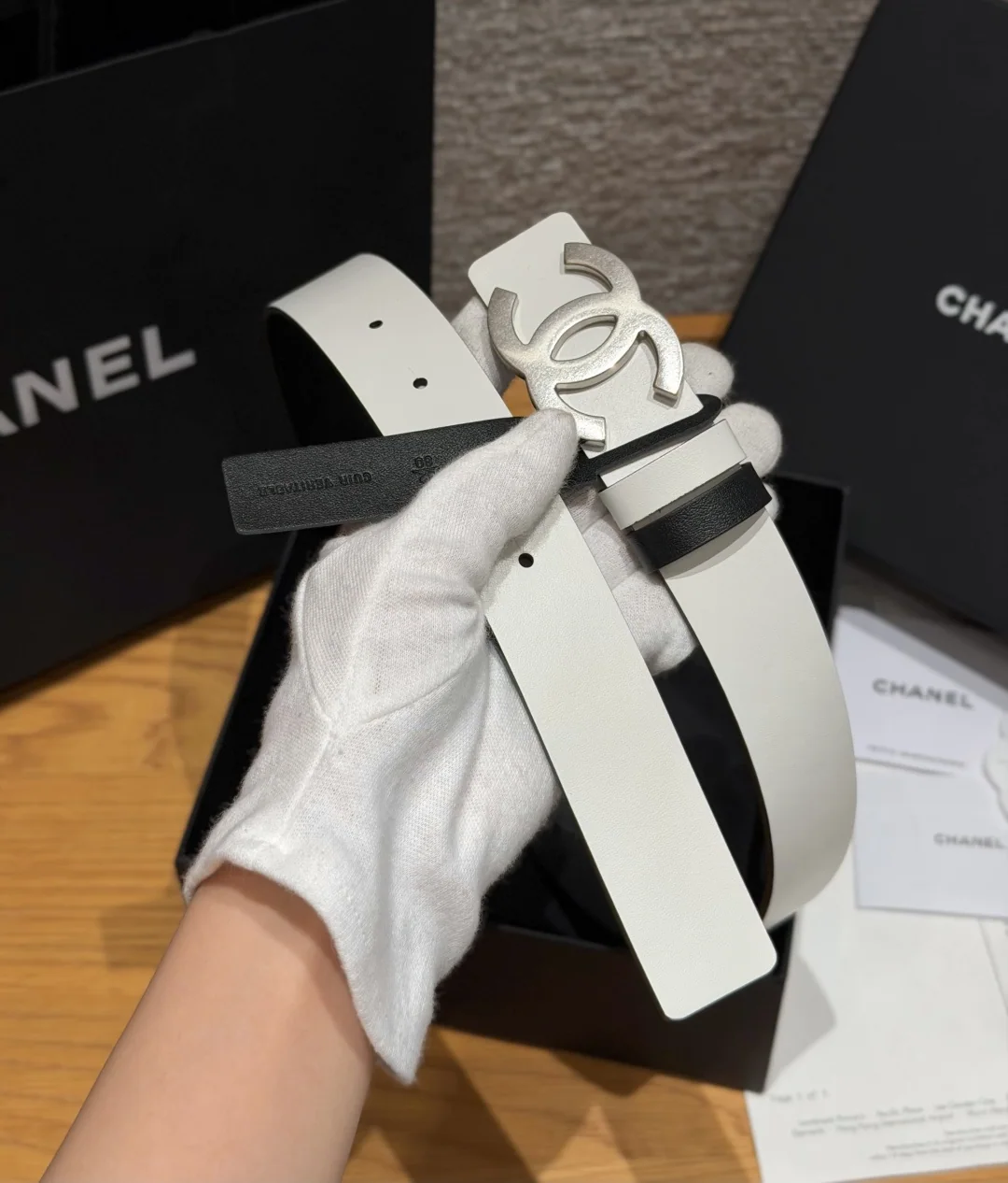 샤넬 리버시블 카프스킨 더블 C 버클 벨트 상세 이미지 6