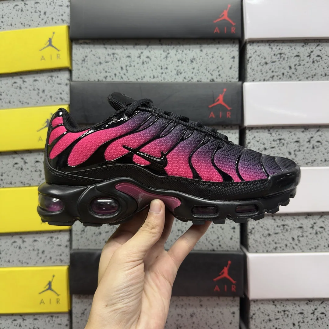 나이키 [BD] 에어 맥스 플러스 DM0032-020 201921 Nike Air Max Plus Black Hyper Pink 상세 이미지 8
