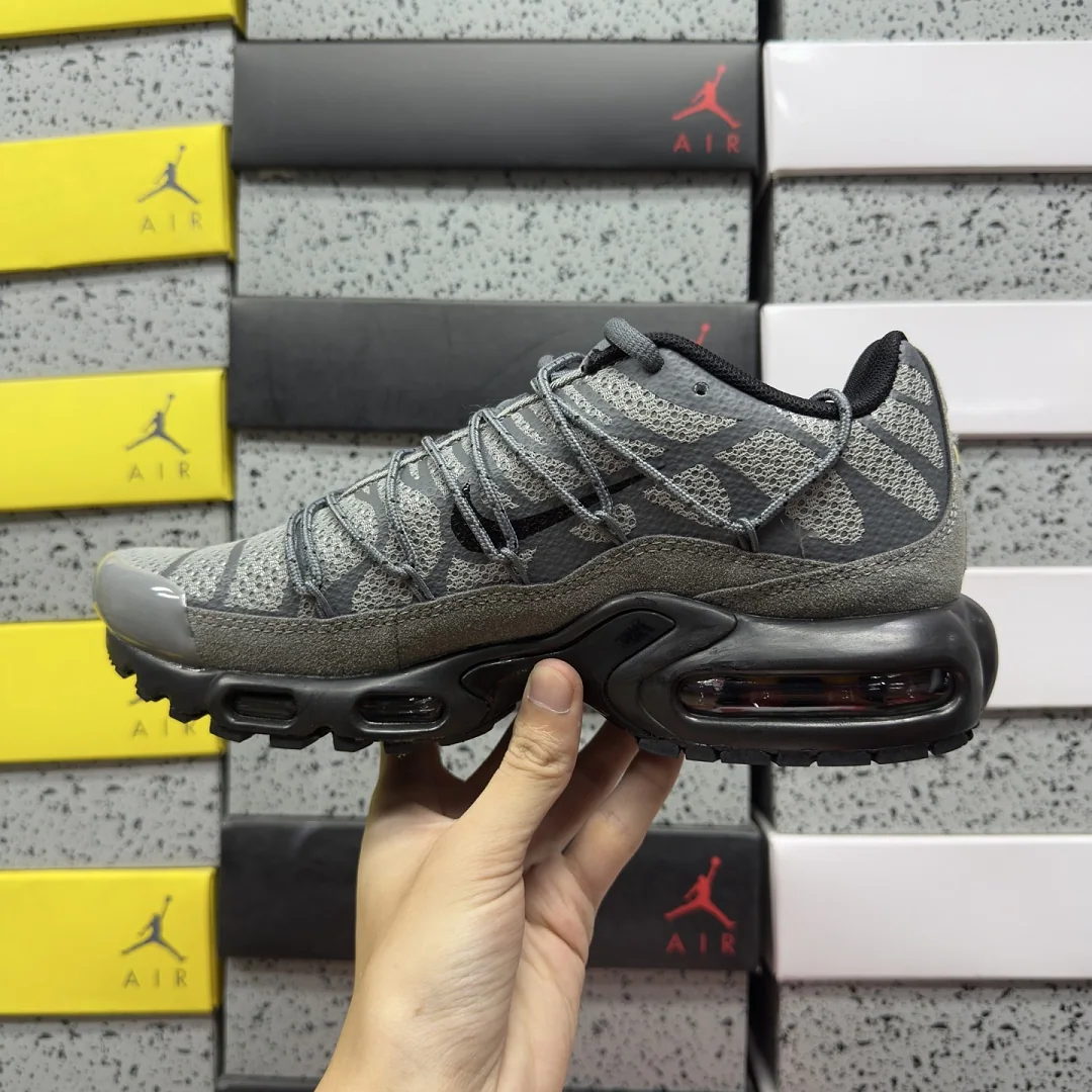 나이키 [BD] 에어 맥스 플러스 FD0670-002 201912 Nike Air Max Plus Toggle Grey Reflective 상세 이미지 6