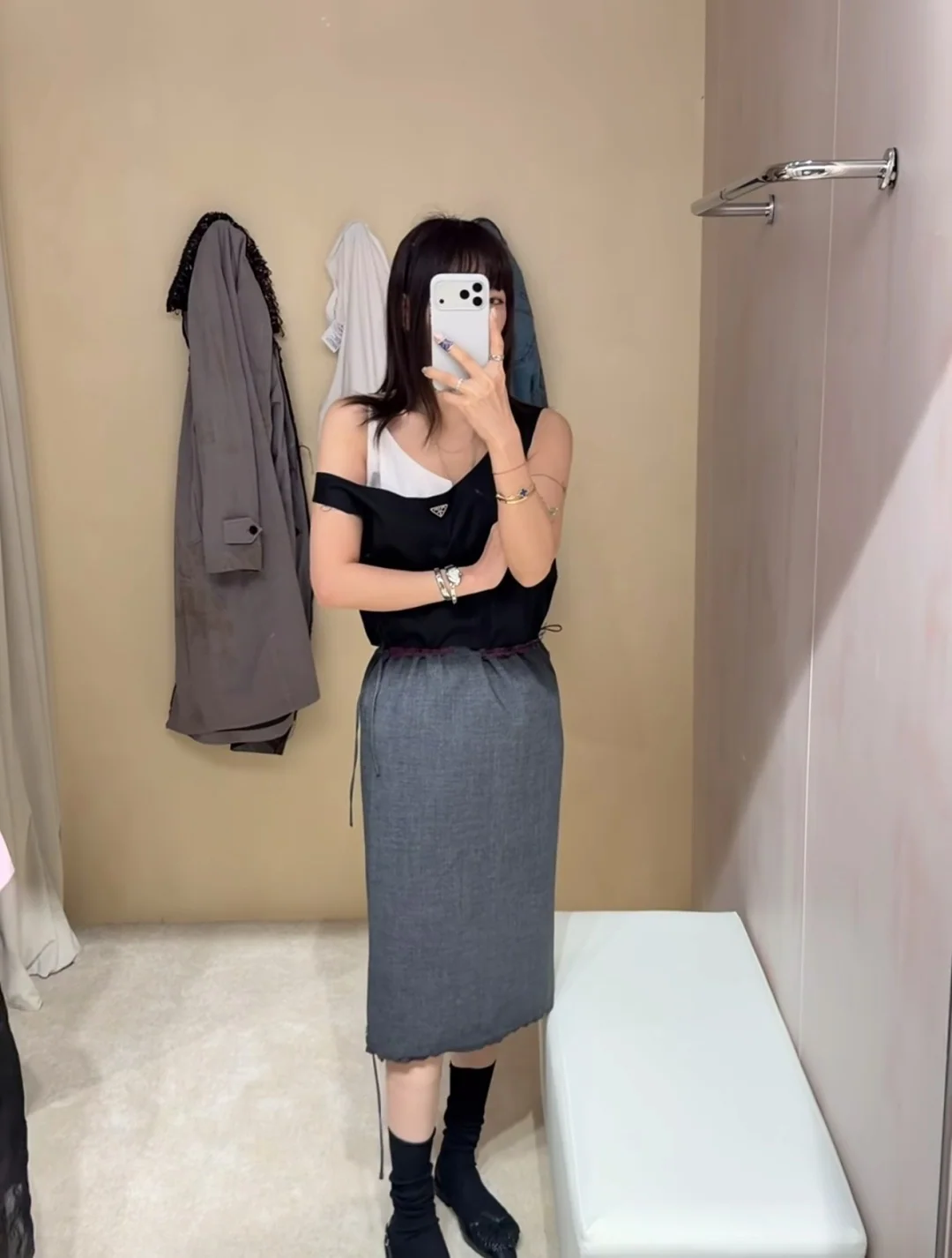프라다 친환경 리사이클 나일론 여성 반팔 티셔츠 상세 이미지 8