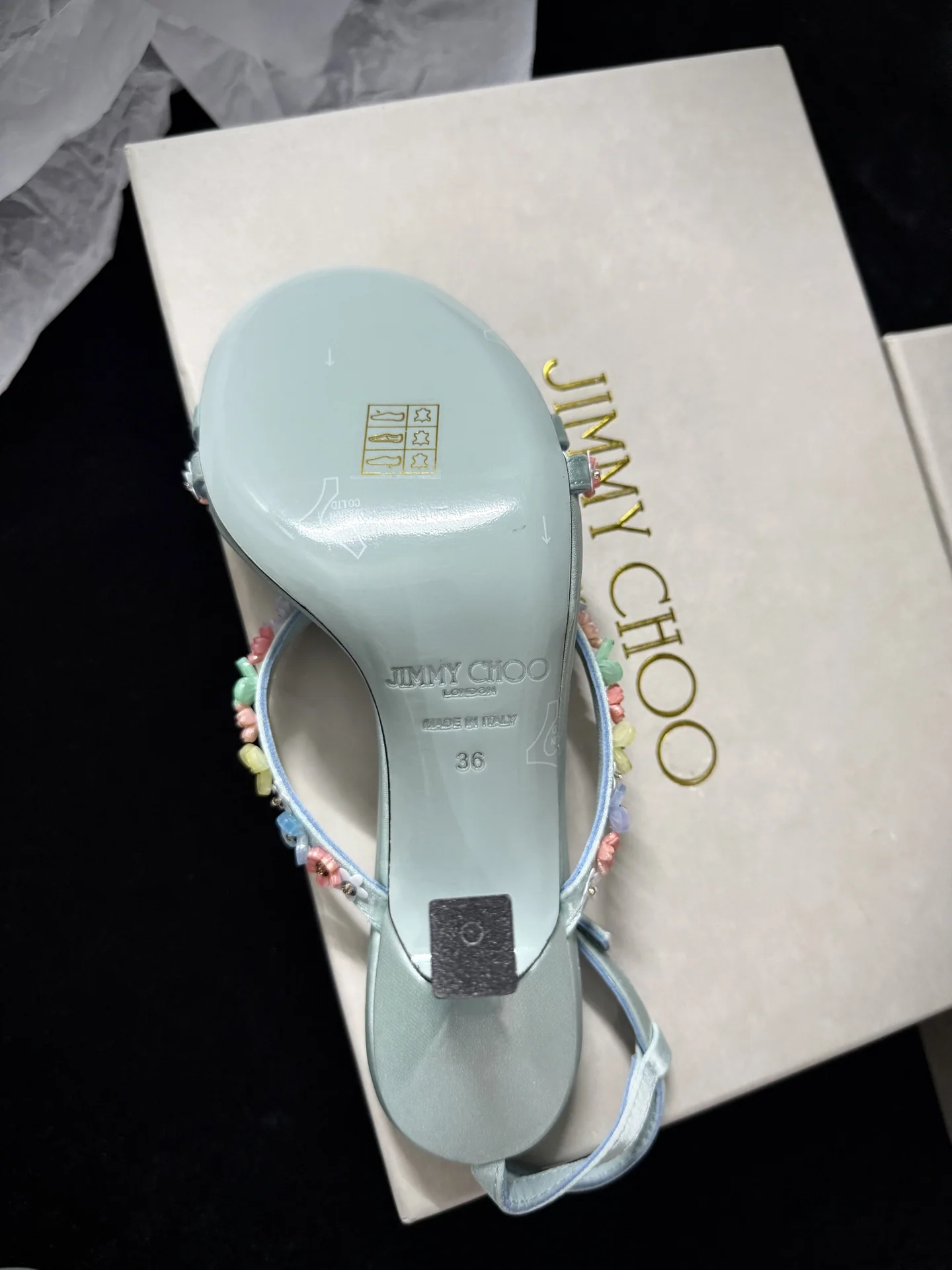 지미추 블랙 새틴 플라워 장식 샌들 8065 상세 이미지 9