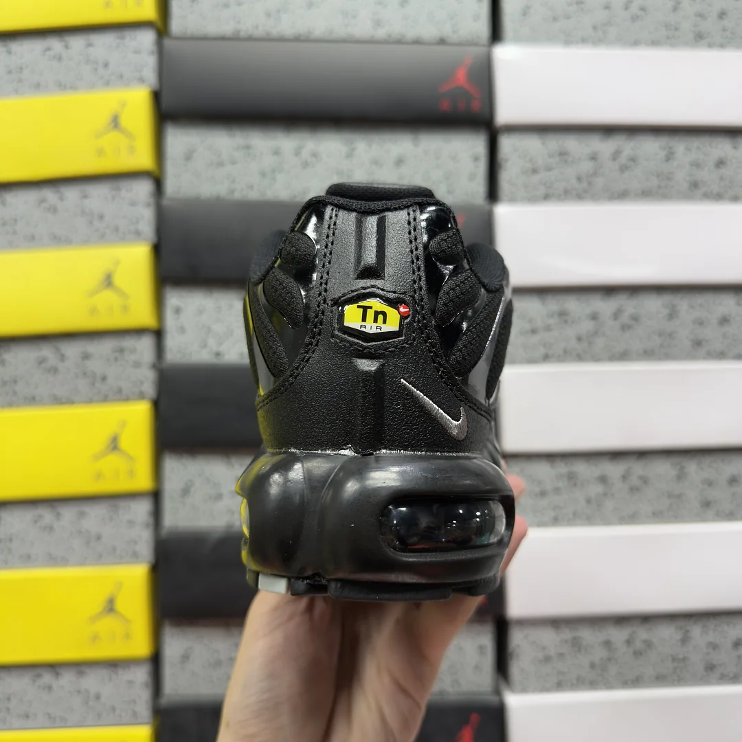 나이키 [BD] 에어 맥스 플러스 DX8971-001 201857 Nike Air Max Plus Mini Swoosh Black Silver 상세 이미지 7