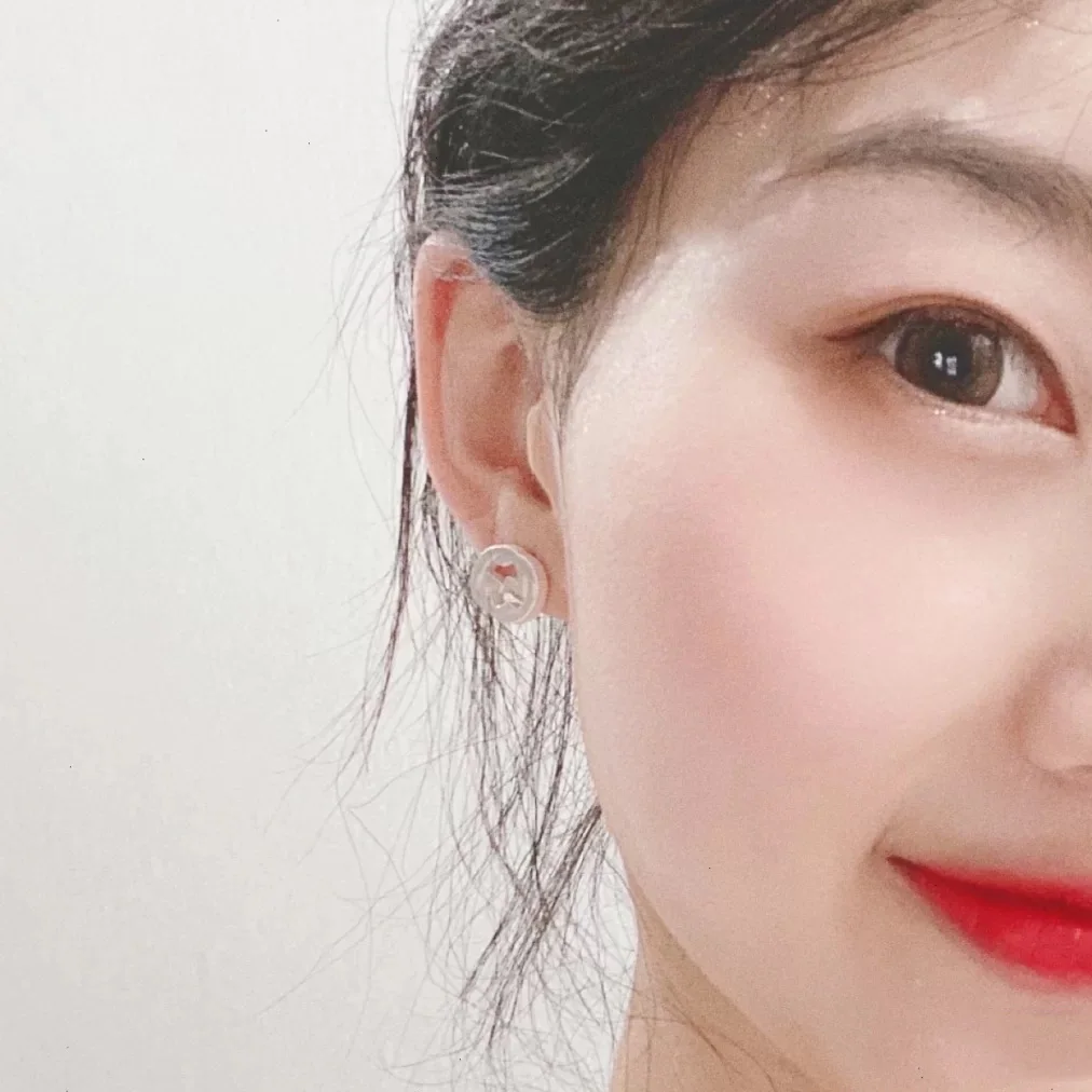 구찌 스털링 실버 로고 미니 귀걸이 상세 이미지 2