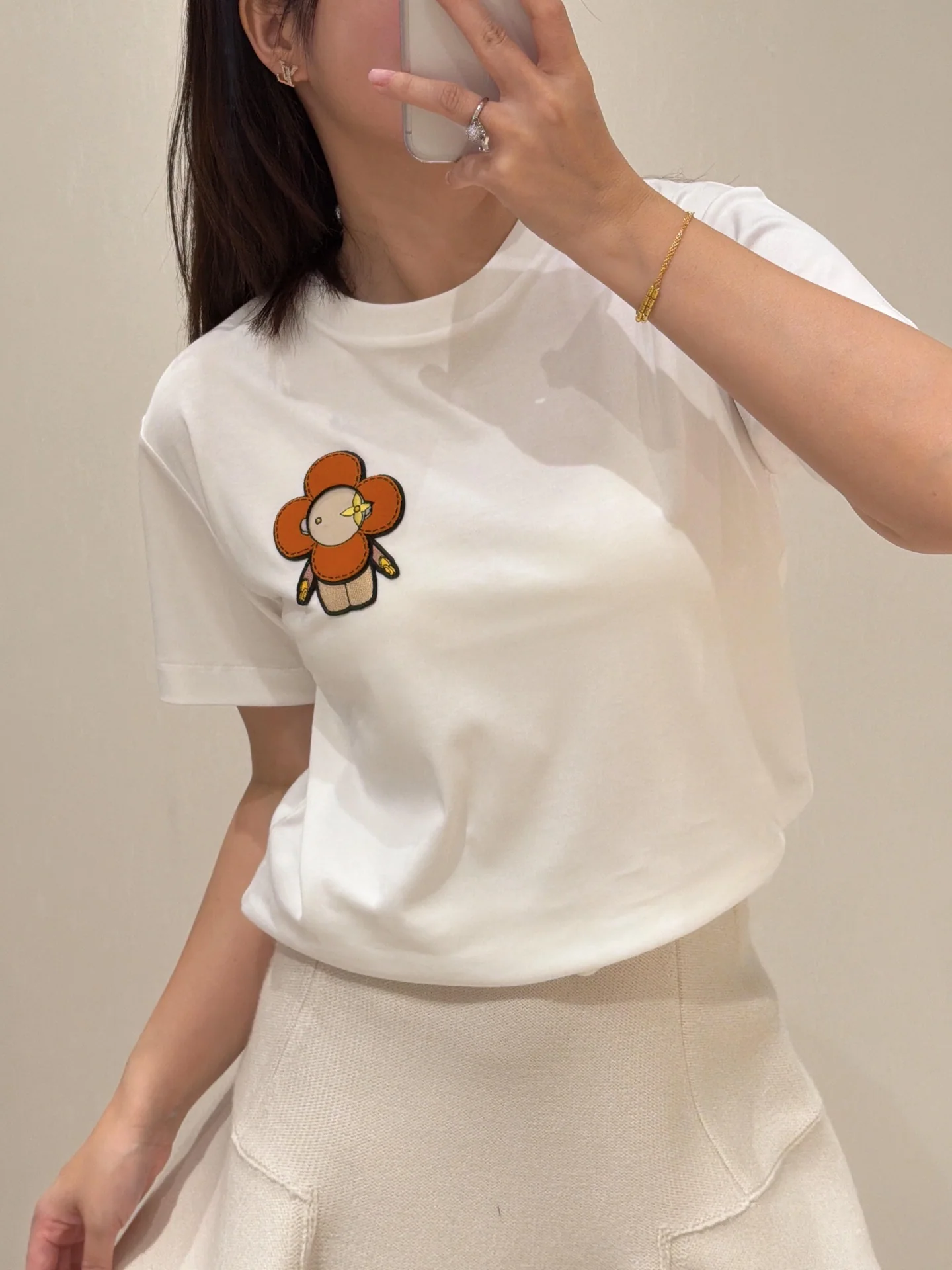 루이비통 칫솔 자수 크루넥 반팔 티셔츠 2026 SS 상세 이미지 8