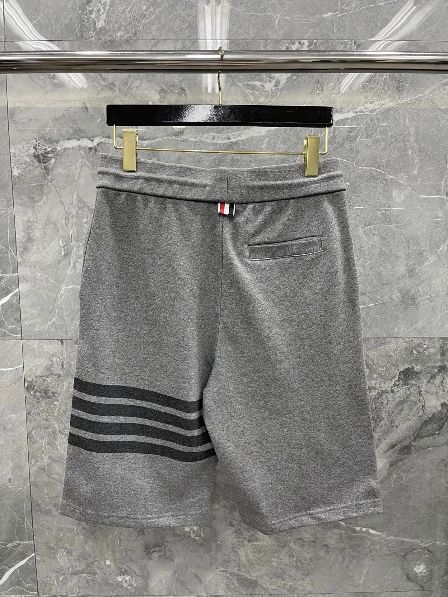 톰브라운 컬러 블록 코튼 남성 반바지 상세 이미지 6
