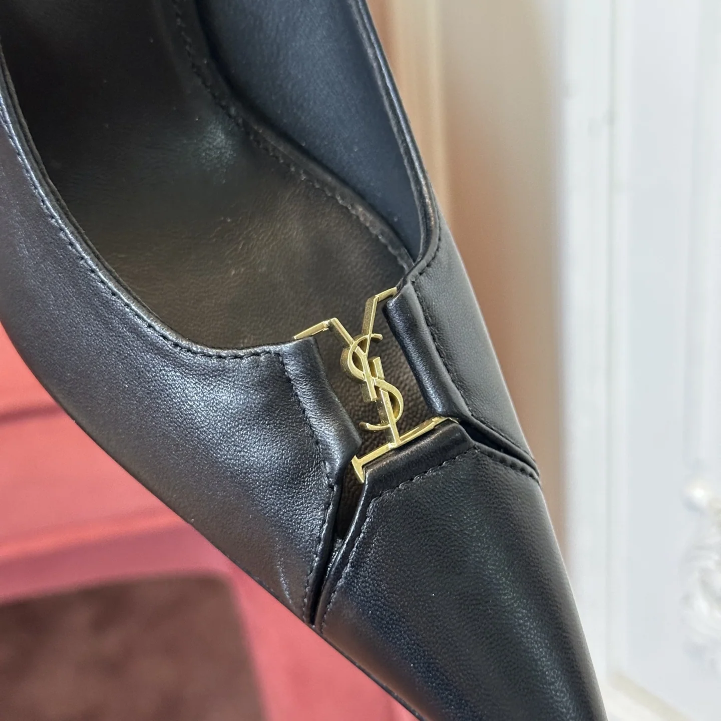 생로랑 YSL 앞코 덮인 플랫 뮬 상세 이미지 5