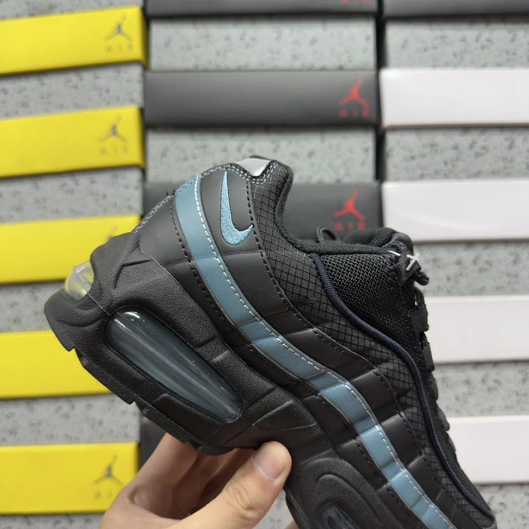 나이키 [WE] 에어 맥스 95 OG IB1667-004 201820 Nike Air Max 95 OG Big Bubble Smoky Blue 상세 이미지 4