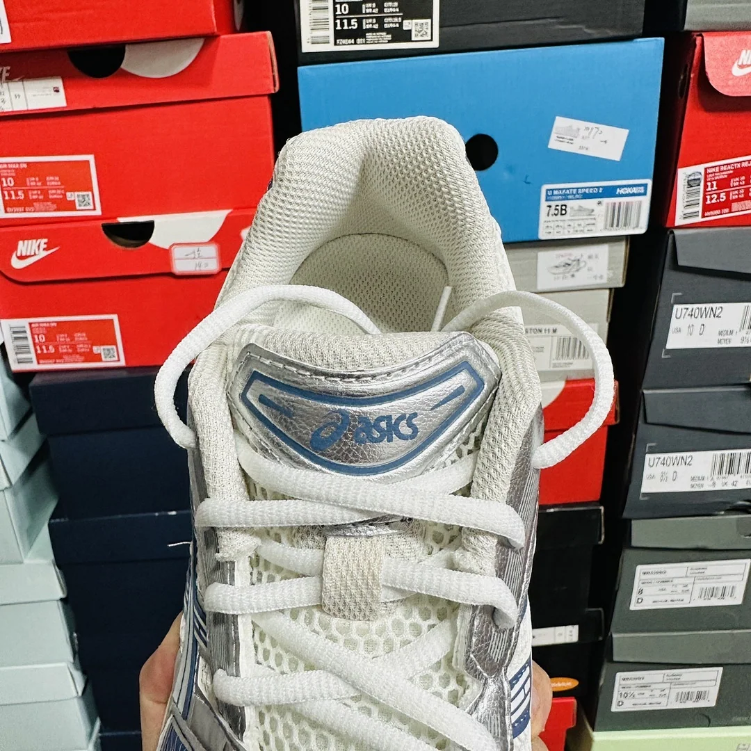 아식스 [TOP] 젤 카야노 14 1203A537-102 200255 Asics Gel-Kayano 14 Cream Metallic Blue 상세 이미지 9
